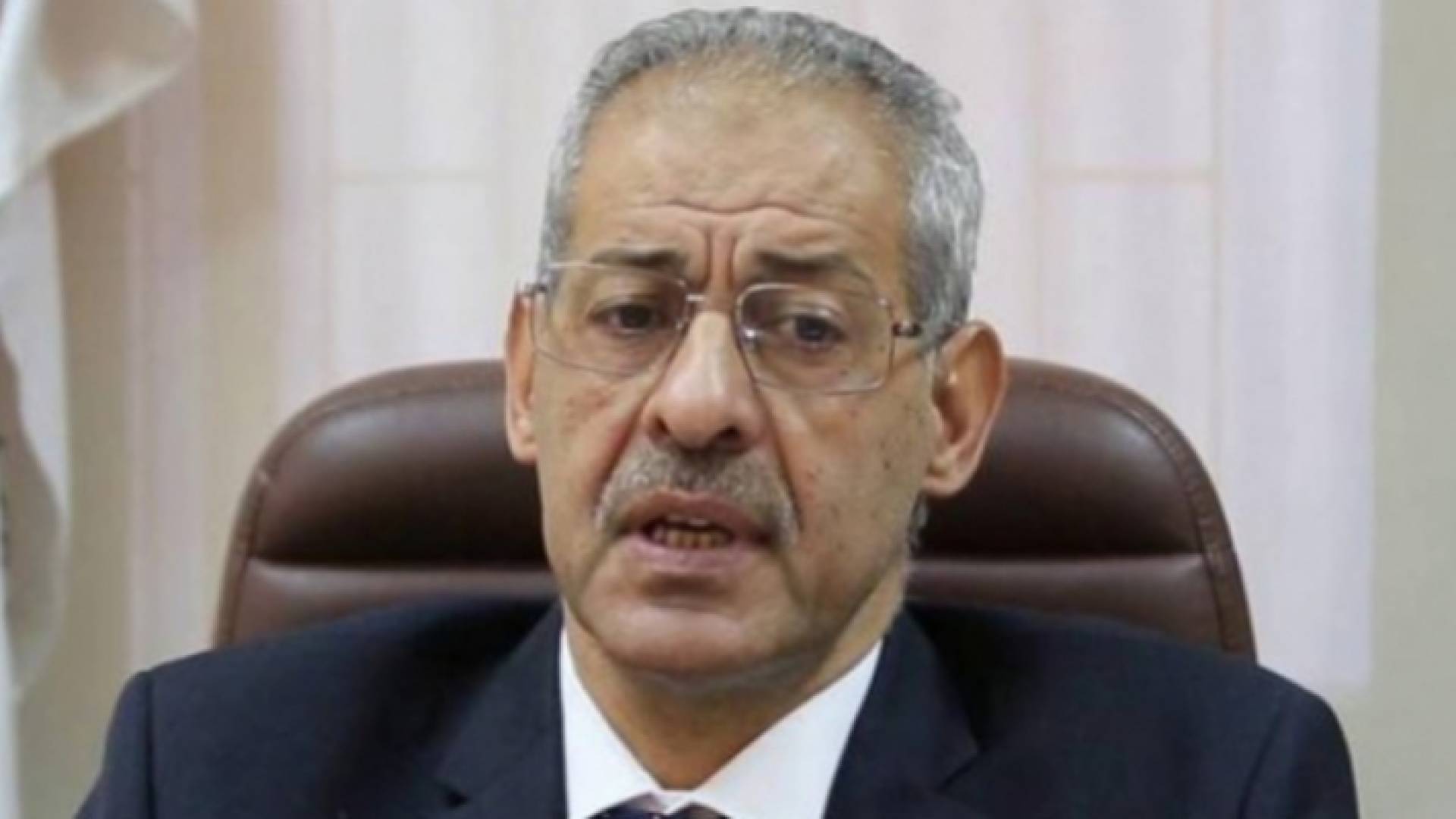 نقيب الأطباء الدكتور علي العبوس