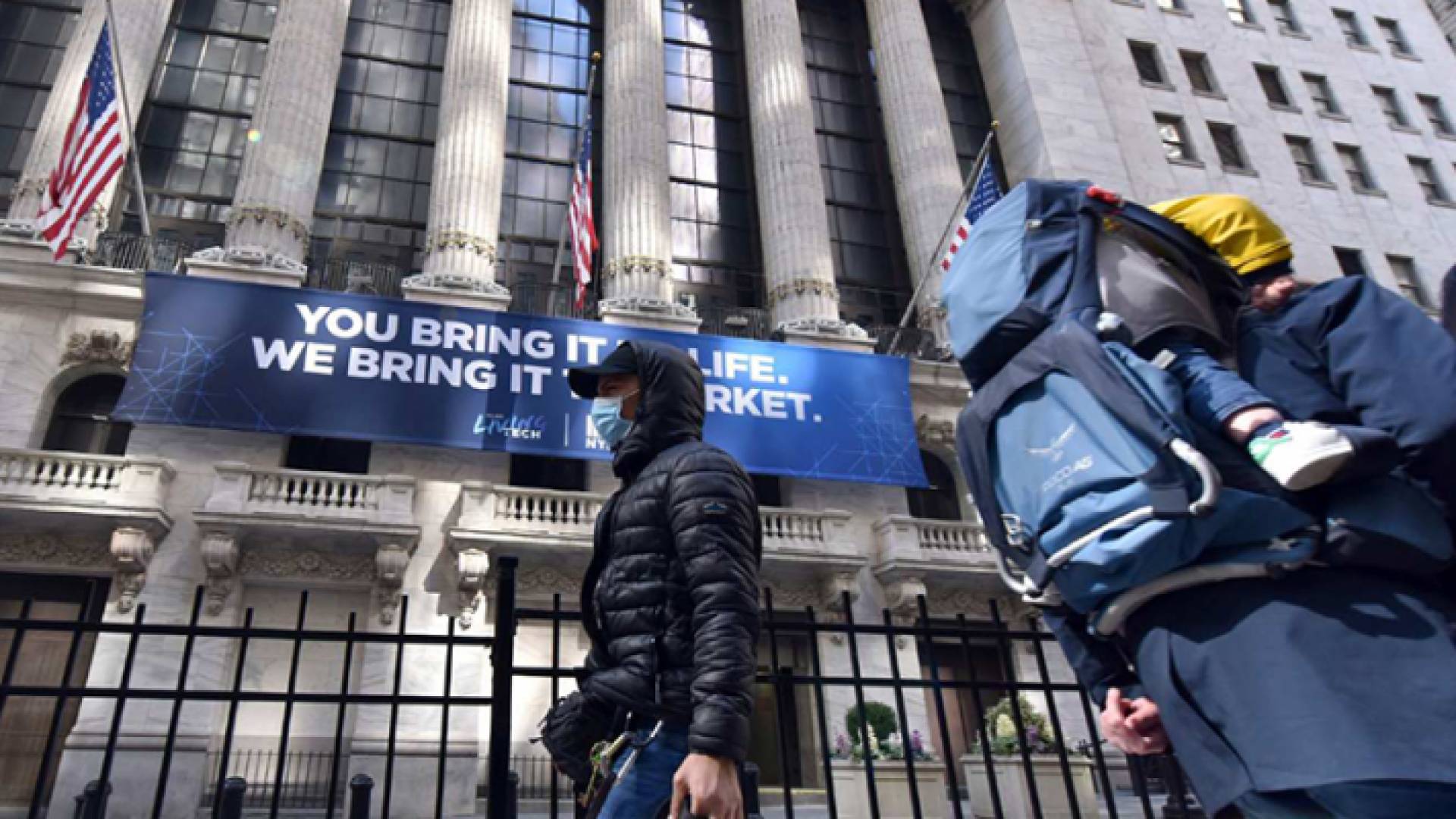 أمريكا تسجل 820 وفاة بكورونا خلال 24 ساعة