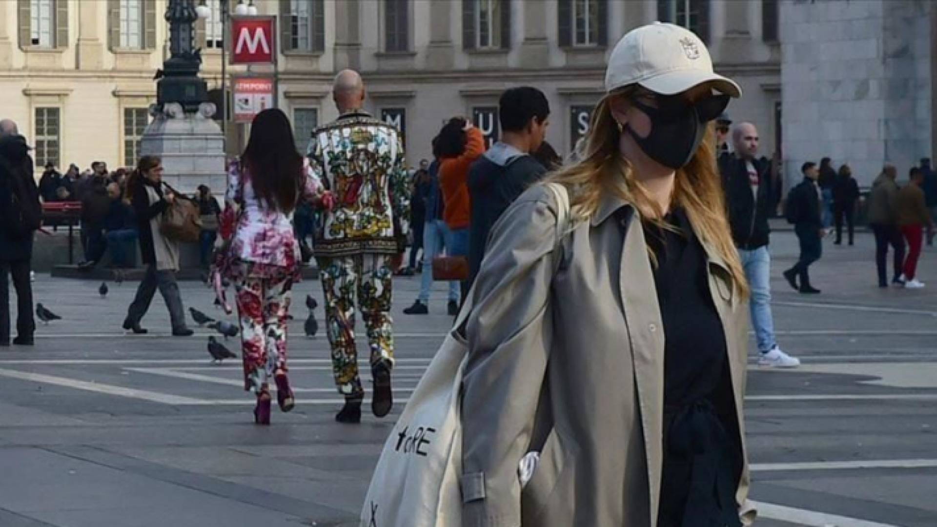 مسؤول بريطاني يحذر من "موجة كورونا جديدة"