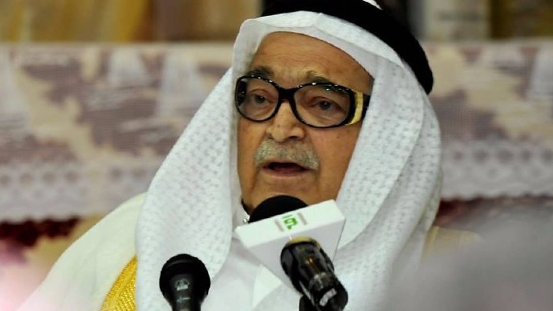 وفاة رجل الأعمال صالح كامل