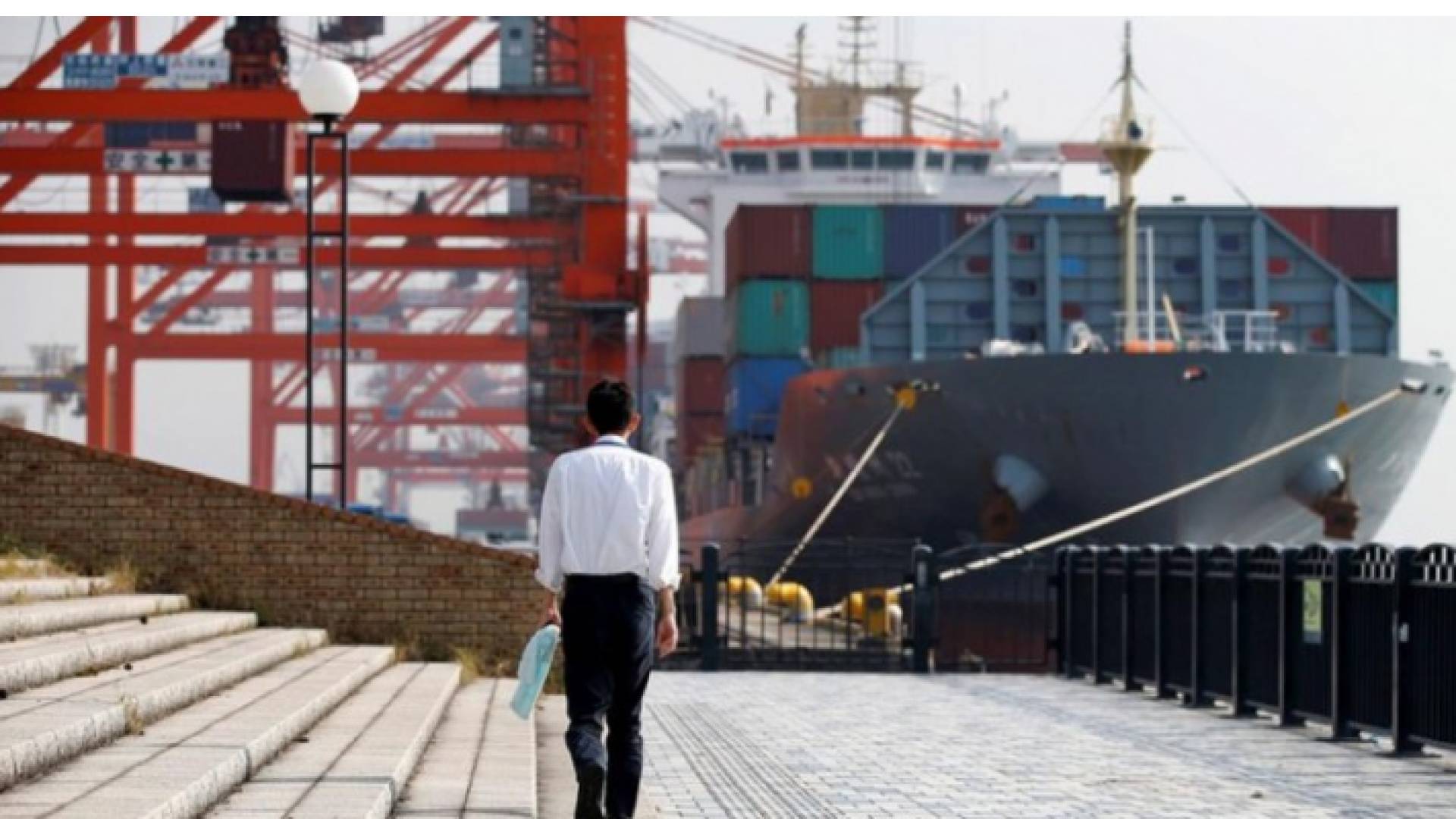 اليابان تسجل أكبر تراجع في صادراتها منذ 2009