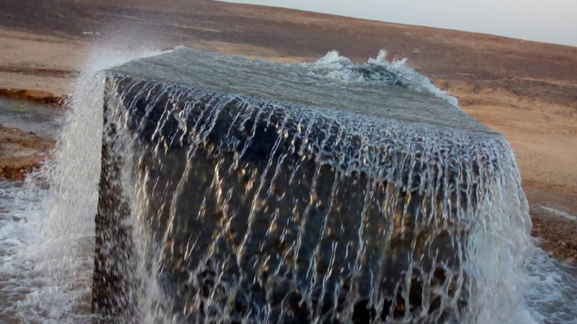 الصورة من الاعتداء على خط الديسه