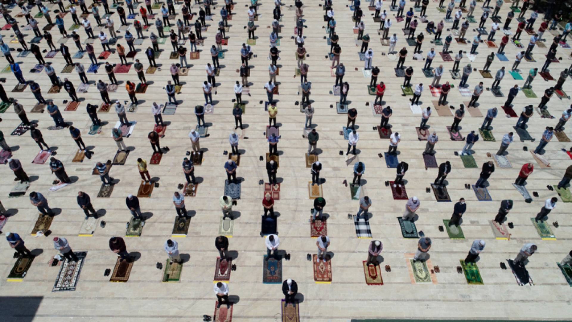 بعد انحسار كورونا.. تركيا تستأنف صلاة الجمعة