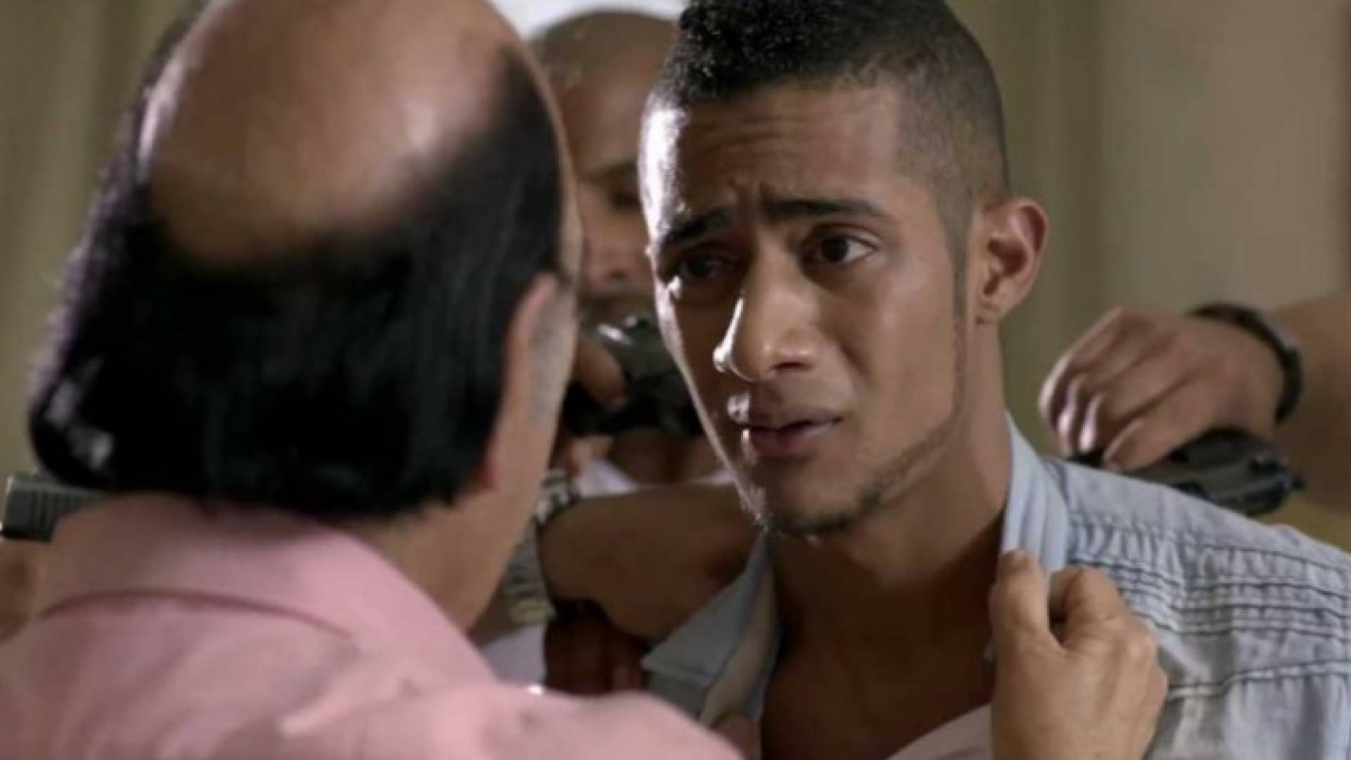 محمد رمضان يتعرض لانتقادات بسبب حسن حسني