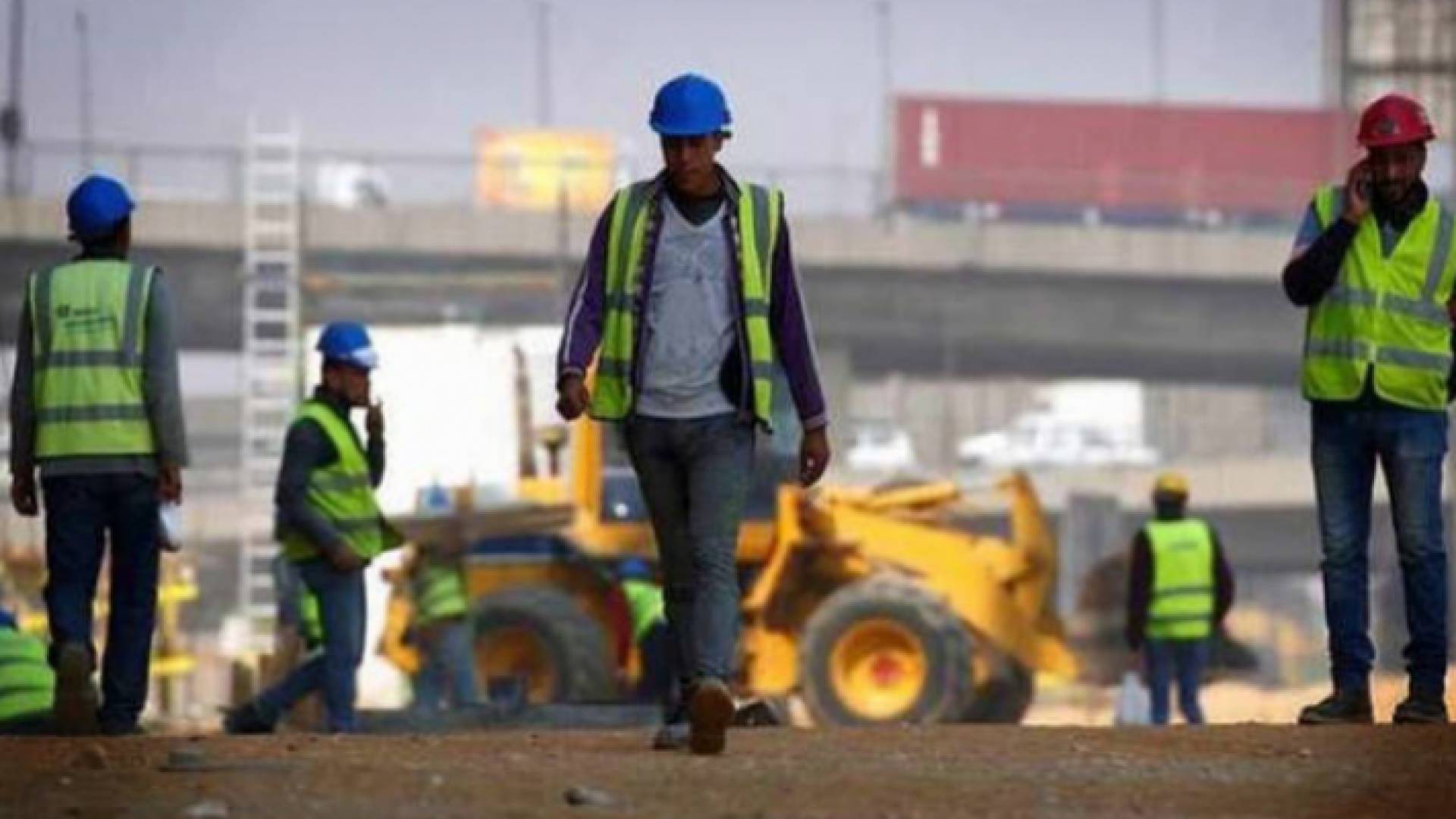 عمال - ارشيفية