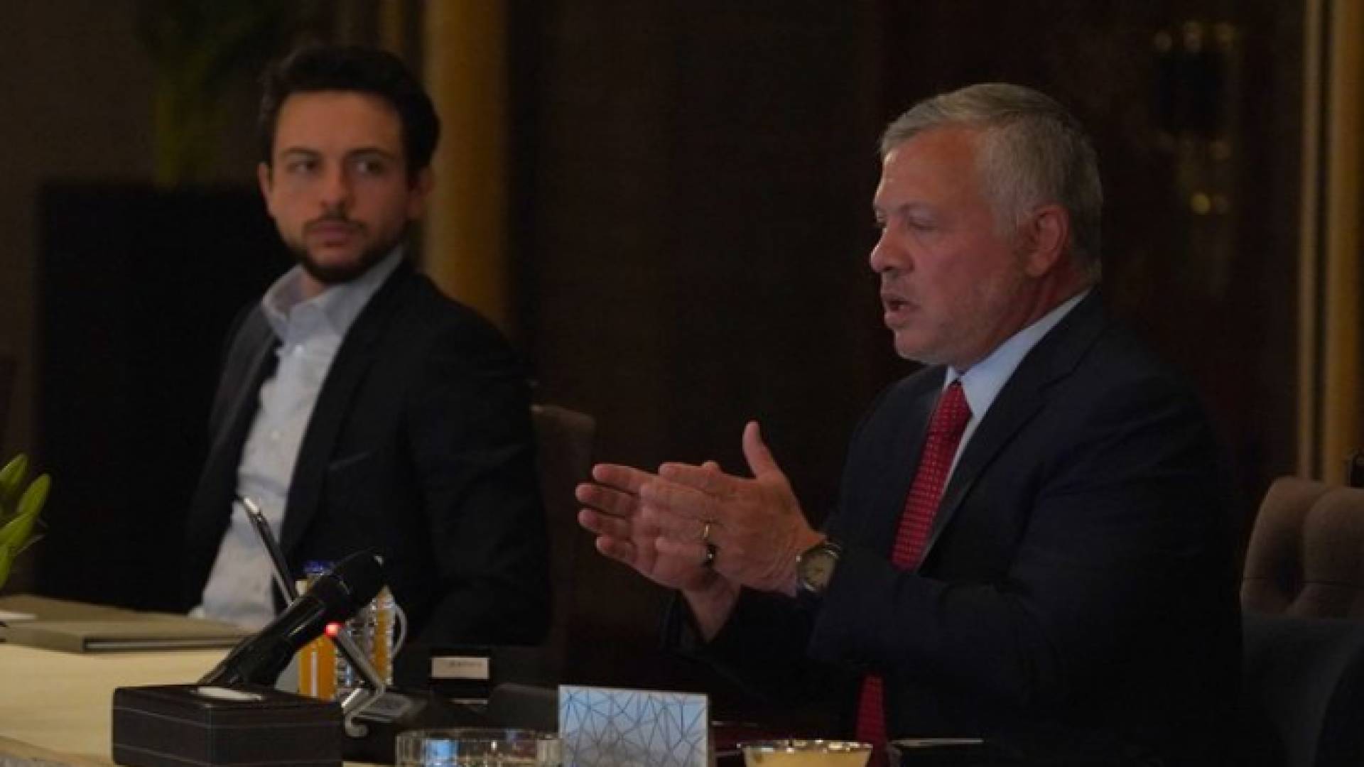 الصورة من الاجتماع