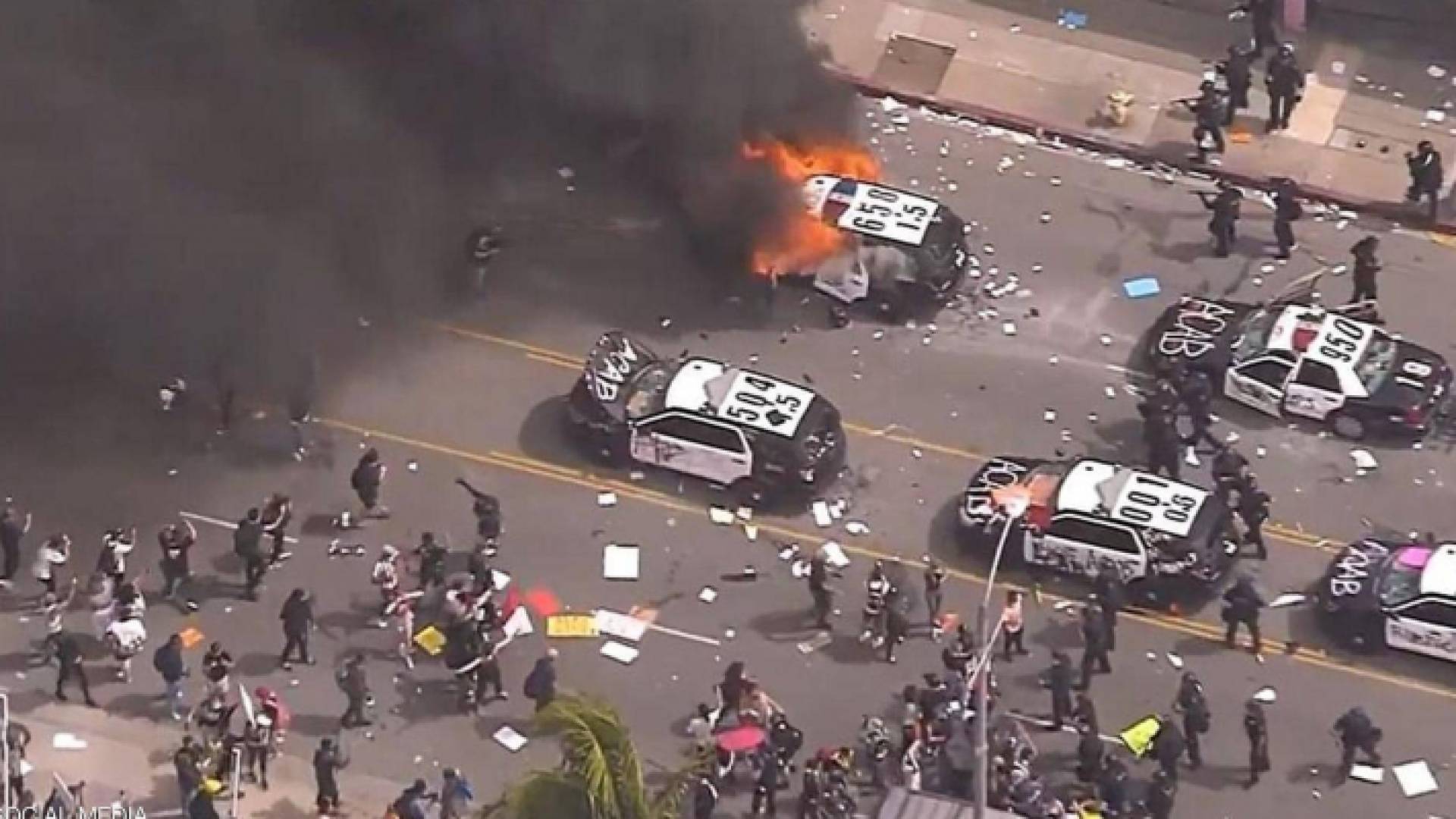 لقطات تكشف حجم التظاهرات وعنفها