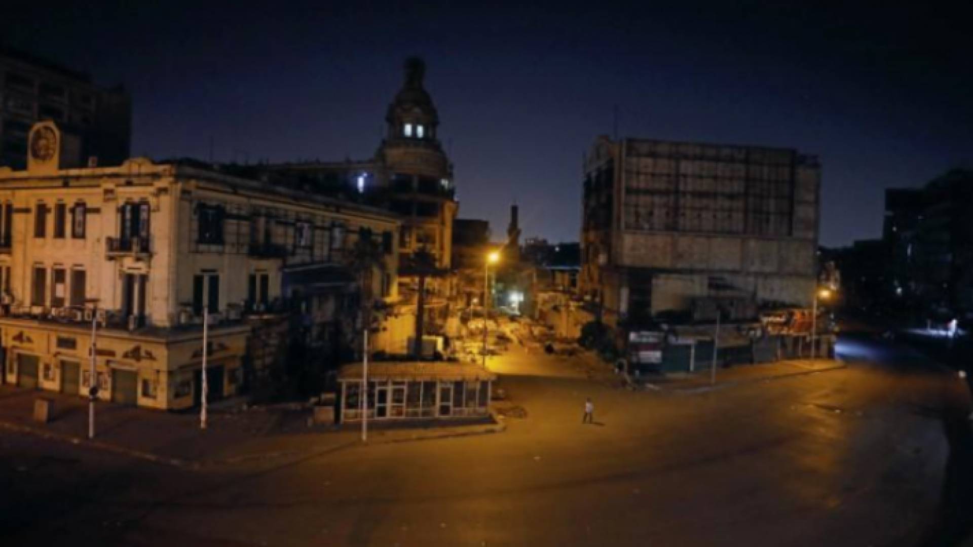 مصر تخفض ساعات حظر التجول رغم ارتفاع حالات الإصابة بفيروس كورونا