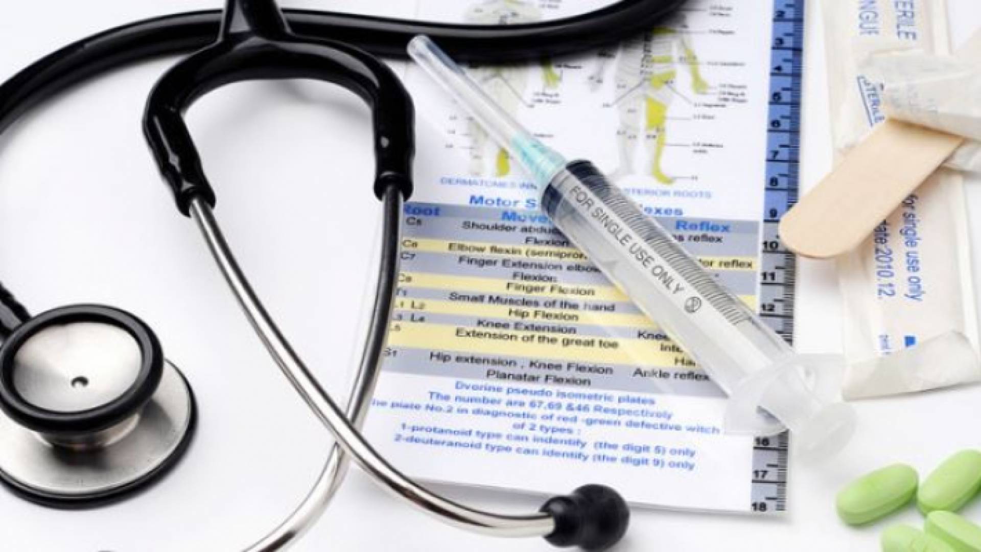 طلبة الطب بالجامعات الأوكرانية يشكون عدم تمكنهم من تحقيق متطلبات إنهاء الدراسة