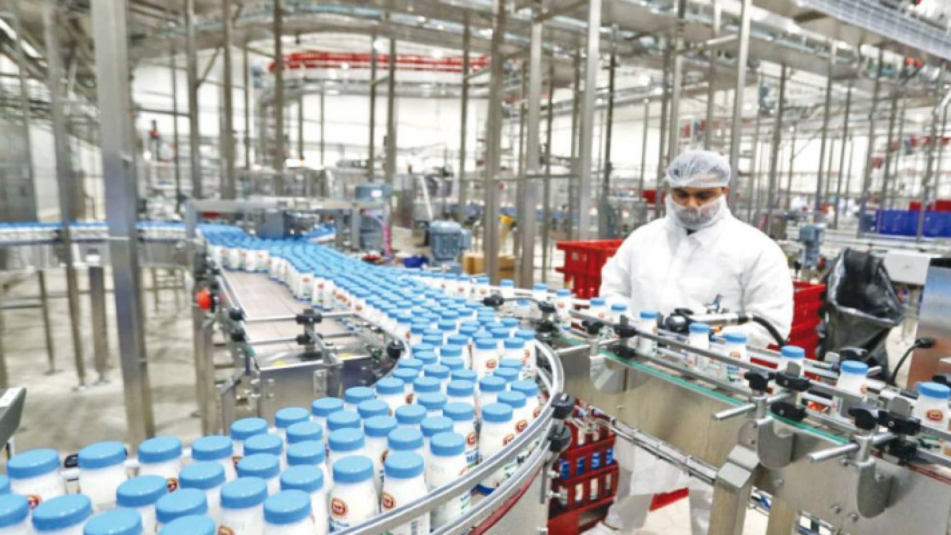 التركيز على القطاعين الصناعي والتجاري يعيد بناء الاقتصاد الأردني