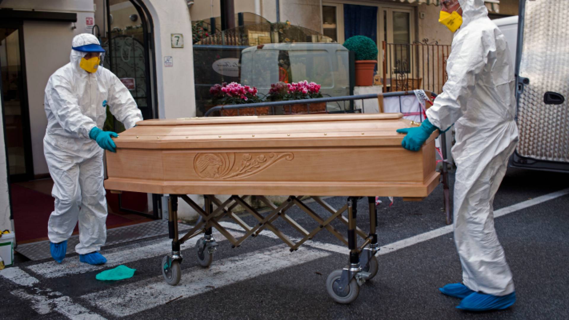 وفيات كورونا حول العالم تتجاوز 389 ألفا