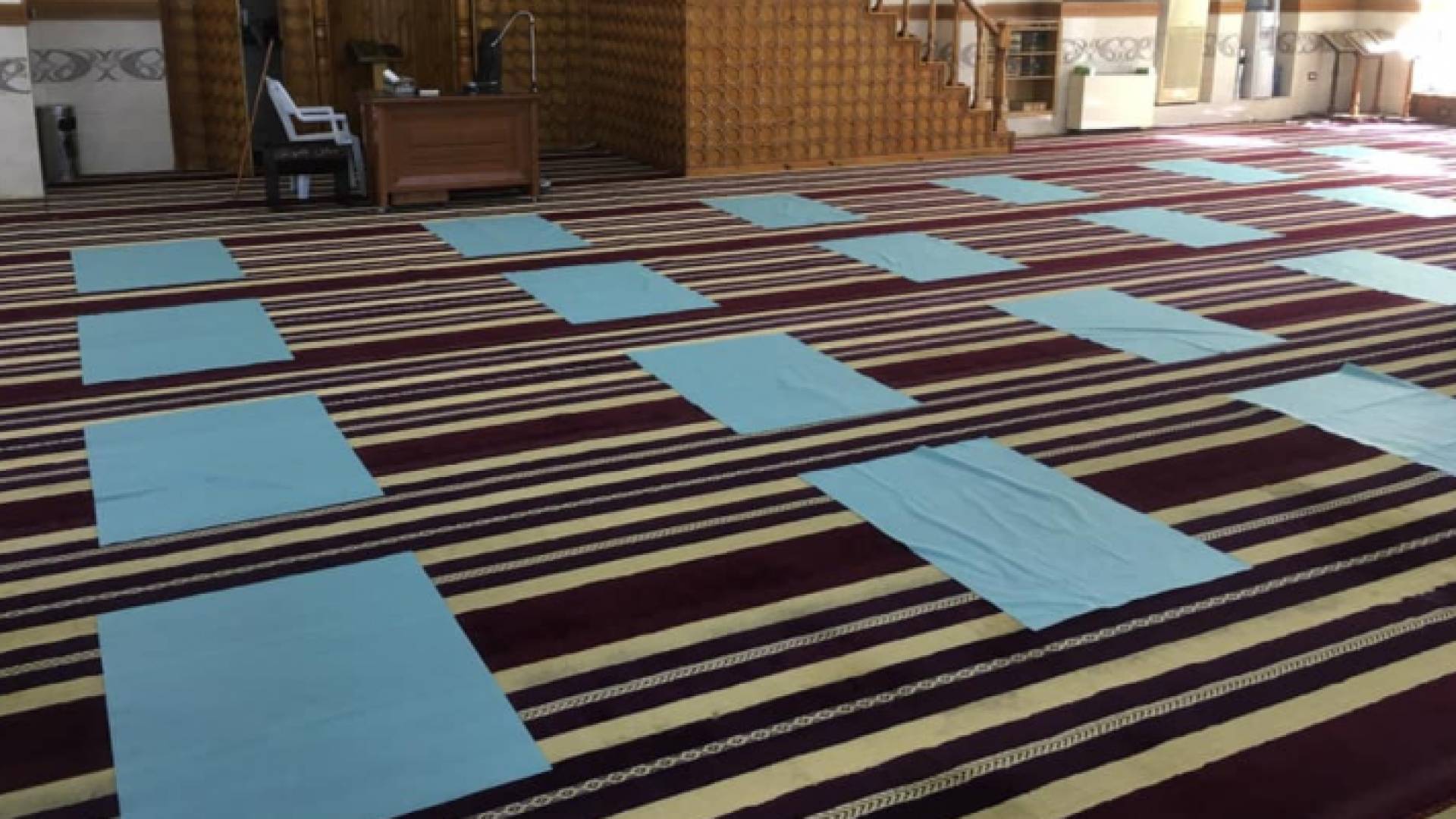 تواصل الاستعدادات لتجهيز المساجد لاستقبال المصلين الجمعة