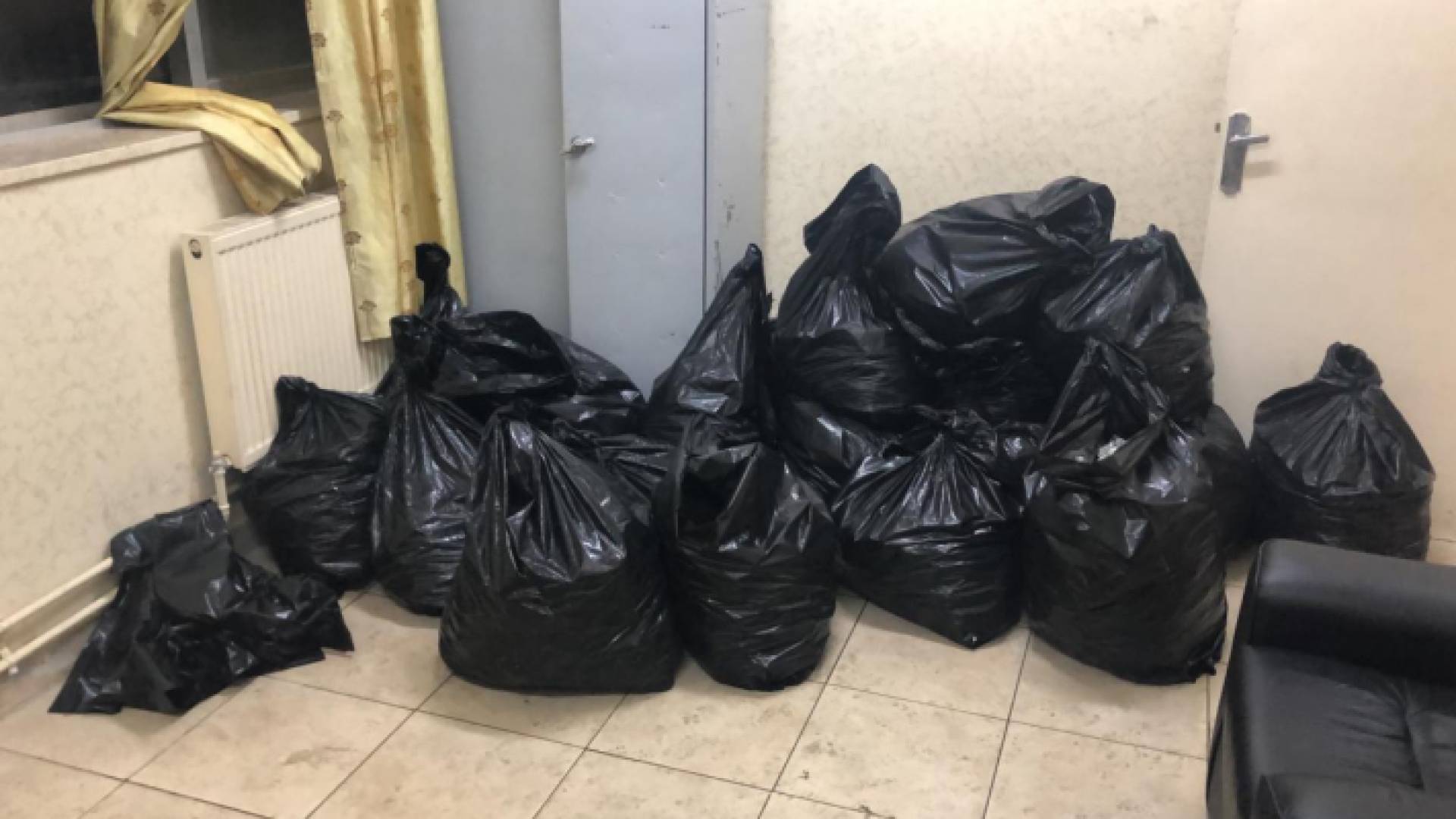 جانب من المضبوطات