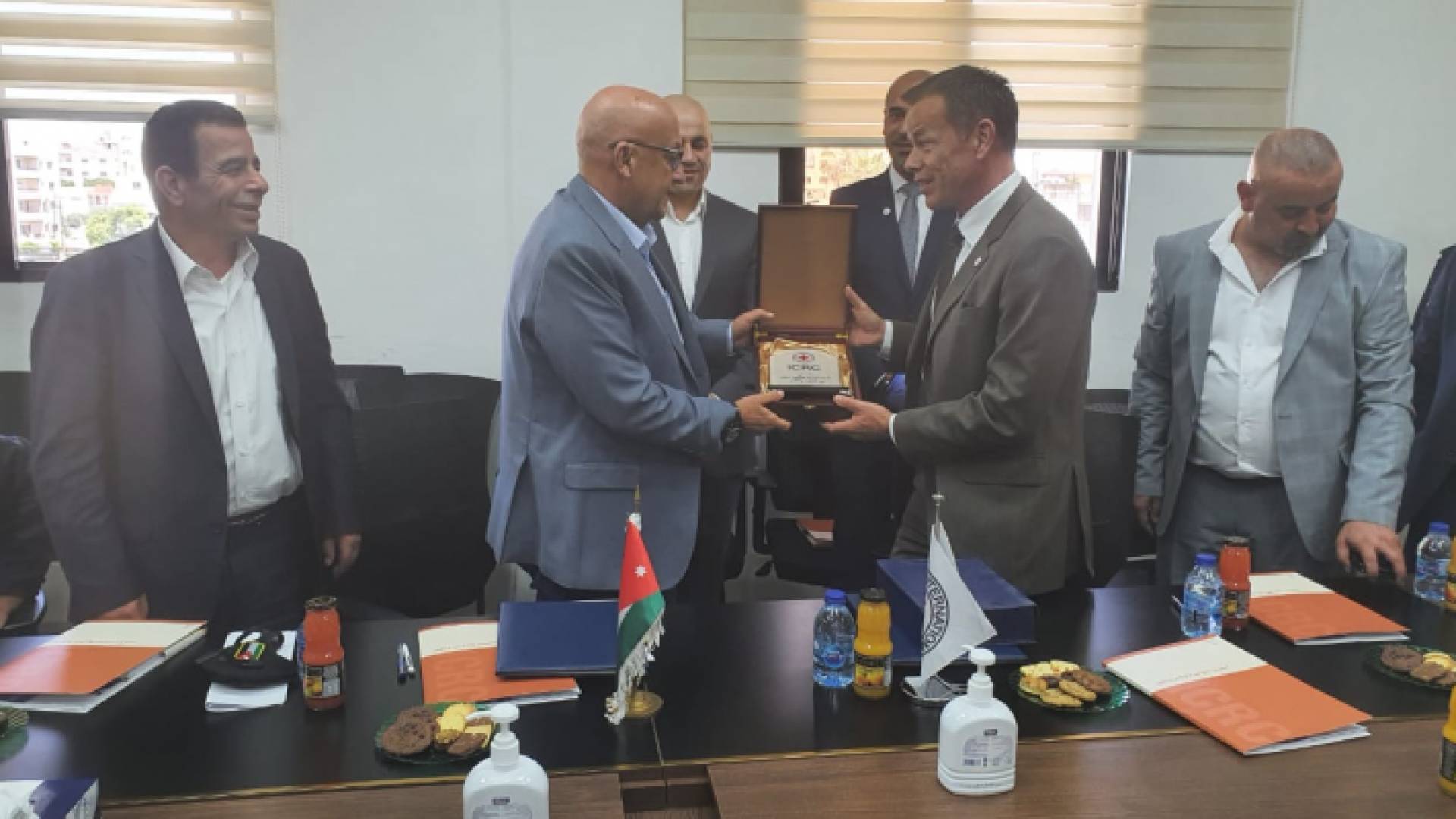 جانب من توقيع الاتفاقية