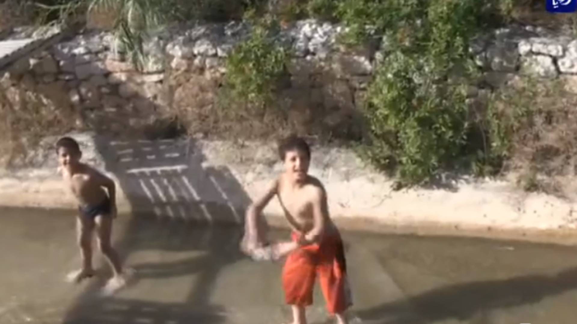 حركة تنزه نشطة في وادي الريان باربد في أول جمعة بلا حظر تجول شامل