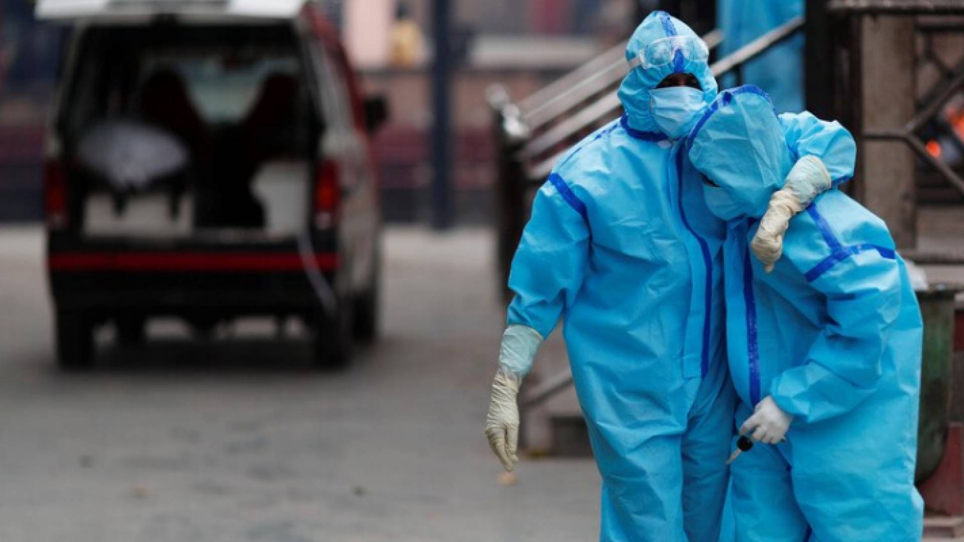 الكوادر الطبية