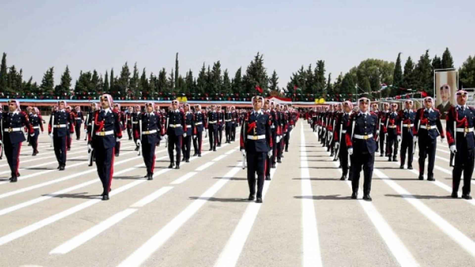 الحنيطي يرعى حفل تخريج فوج ضباط مؤتة الحادي والثلاثين