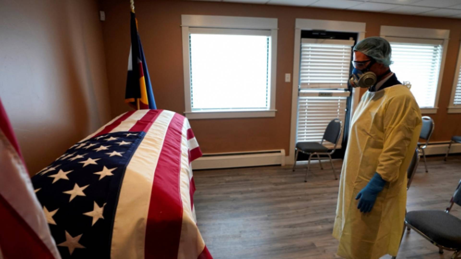 لتتخطى بذلك الحصيلة الإجمالية لضحايا الجائحة في هذا البلد 120 ألف وفاة