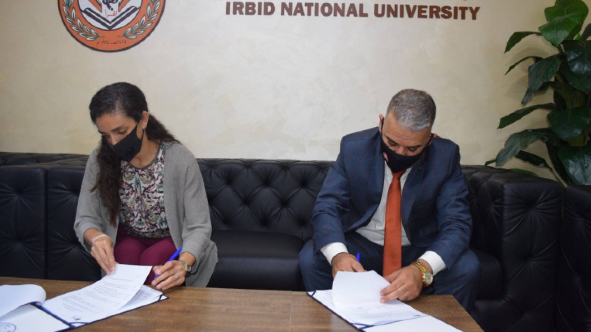 جامعة إربد الأهلية توقع مذكرة تفاهم وتعاون مع الجمعية الملكية للتوعية الصحية