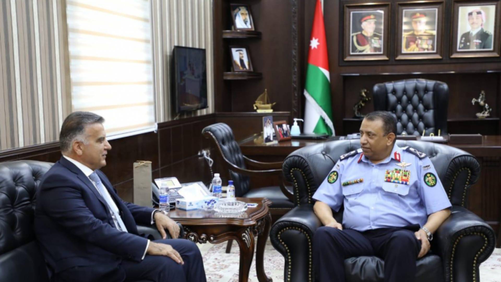 الحواتمة يستقبل مدير الأمن اللبناني لبحث التعاون المشترك