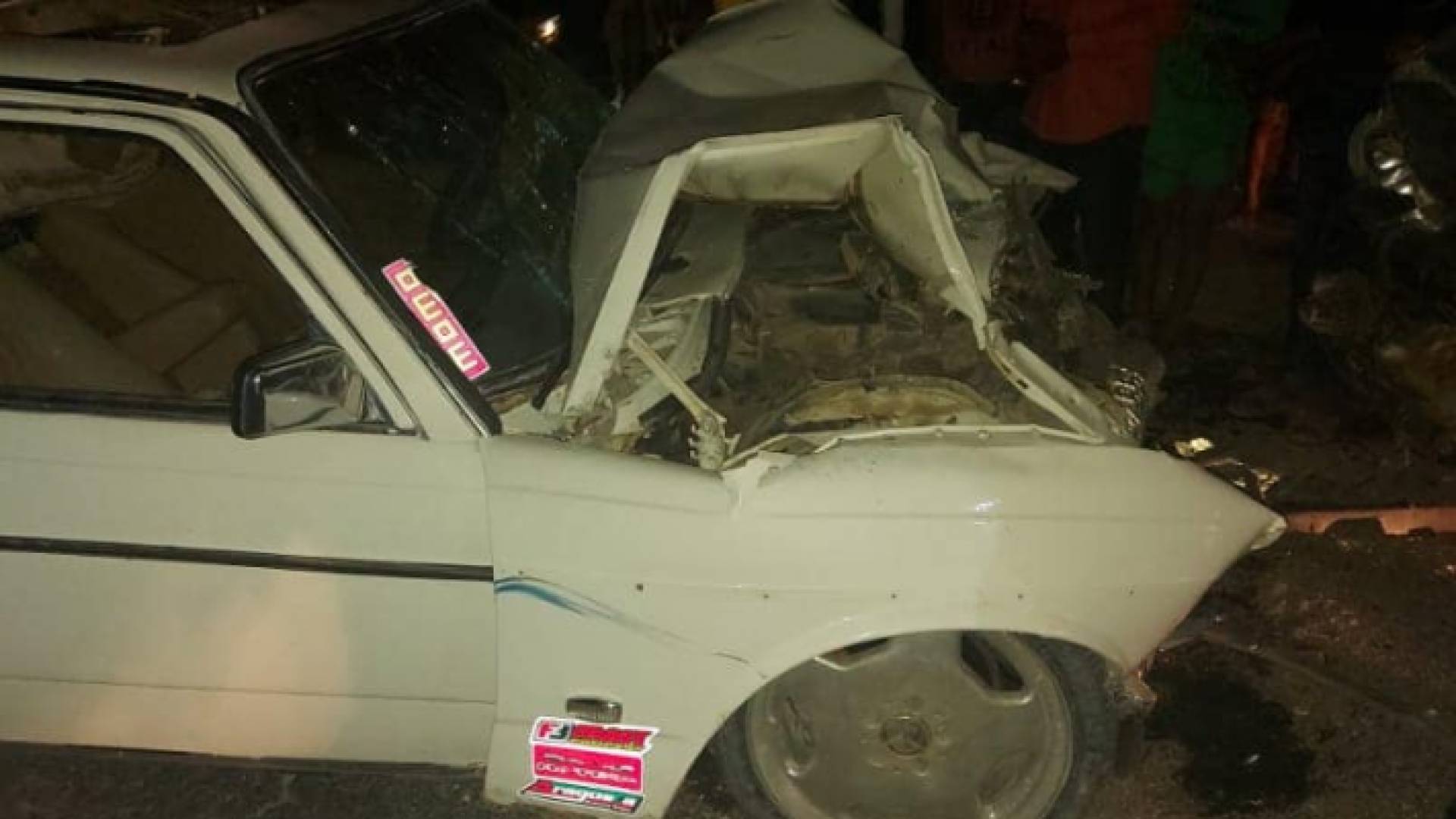 7 إصابات بحادث تصادم بين مركبتين في الغور