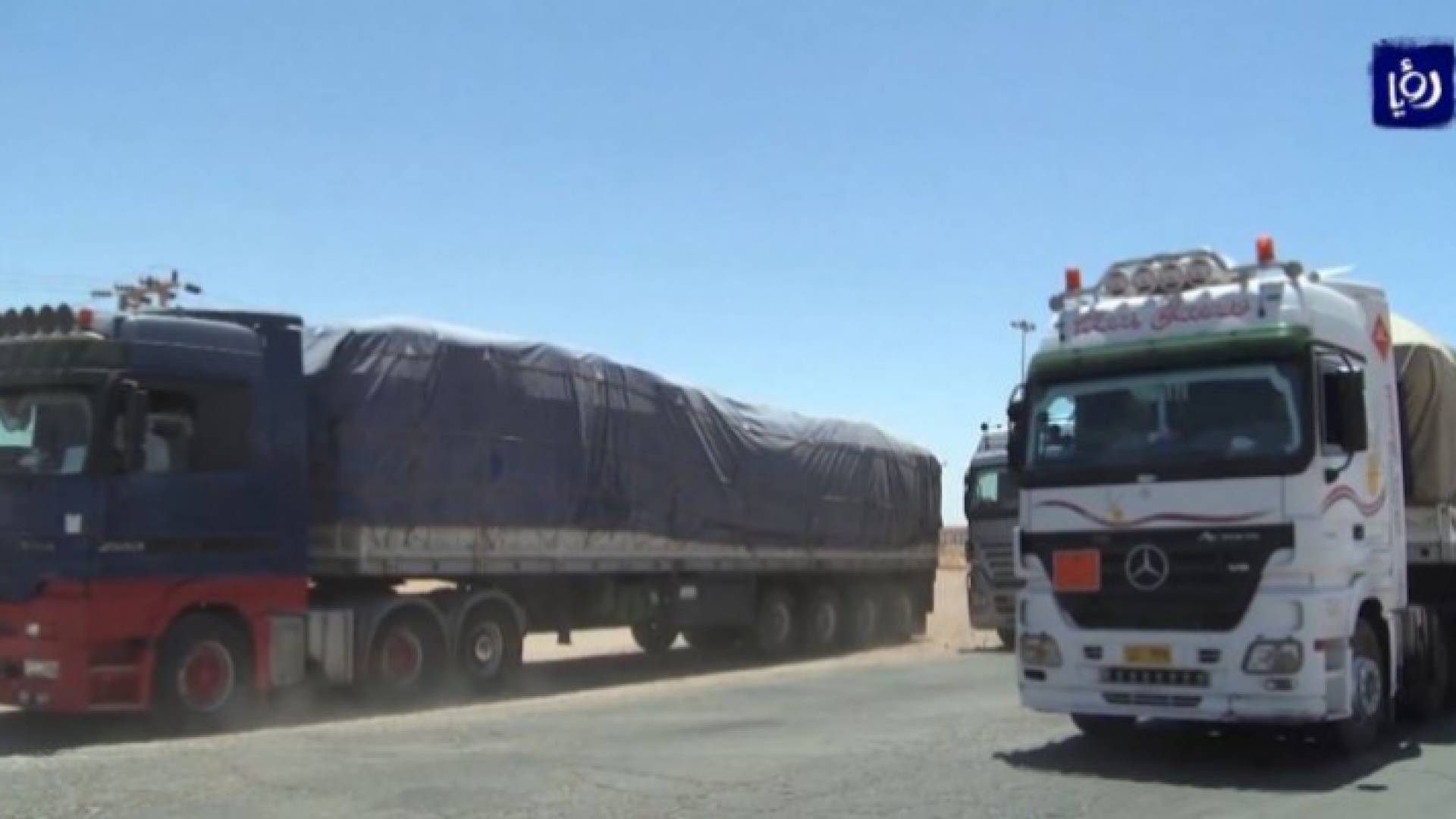 الدوريات الخارجية: إلزام مركبات الشحن بالمسرب الأيمن على الطريق الصحراوي