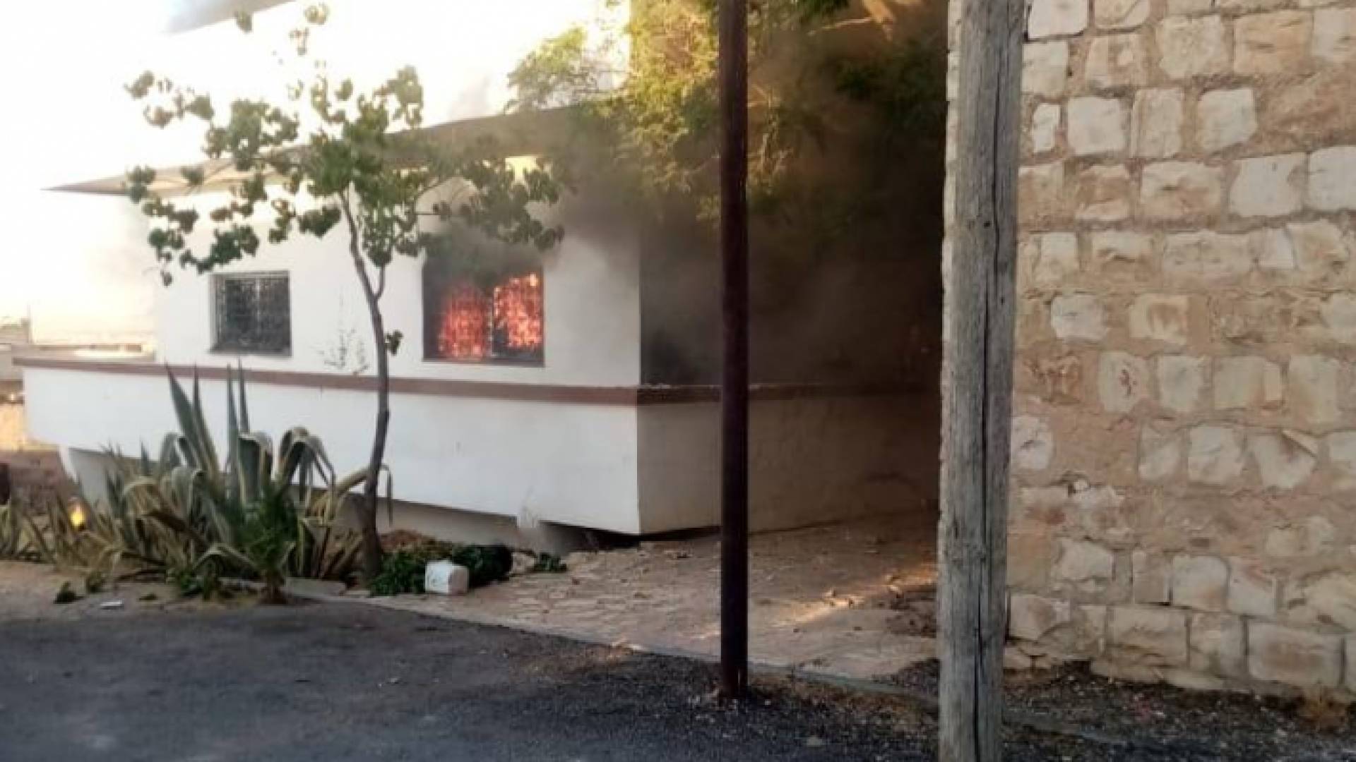 حرق منزل القاتل في المفرق