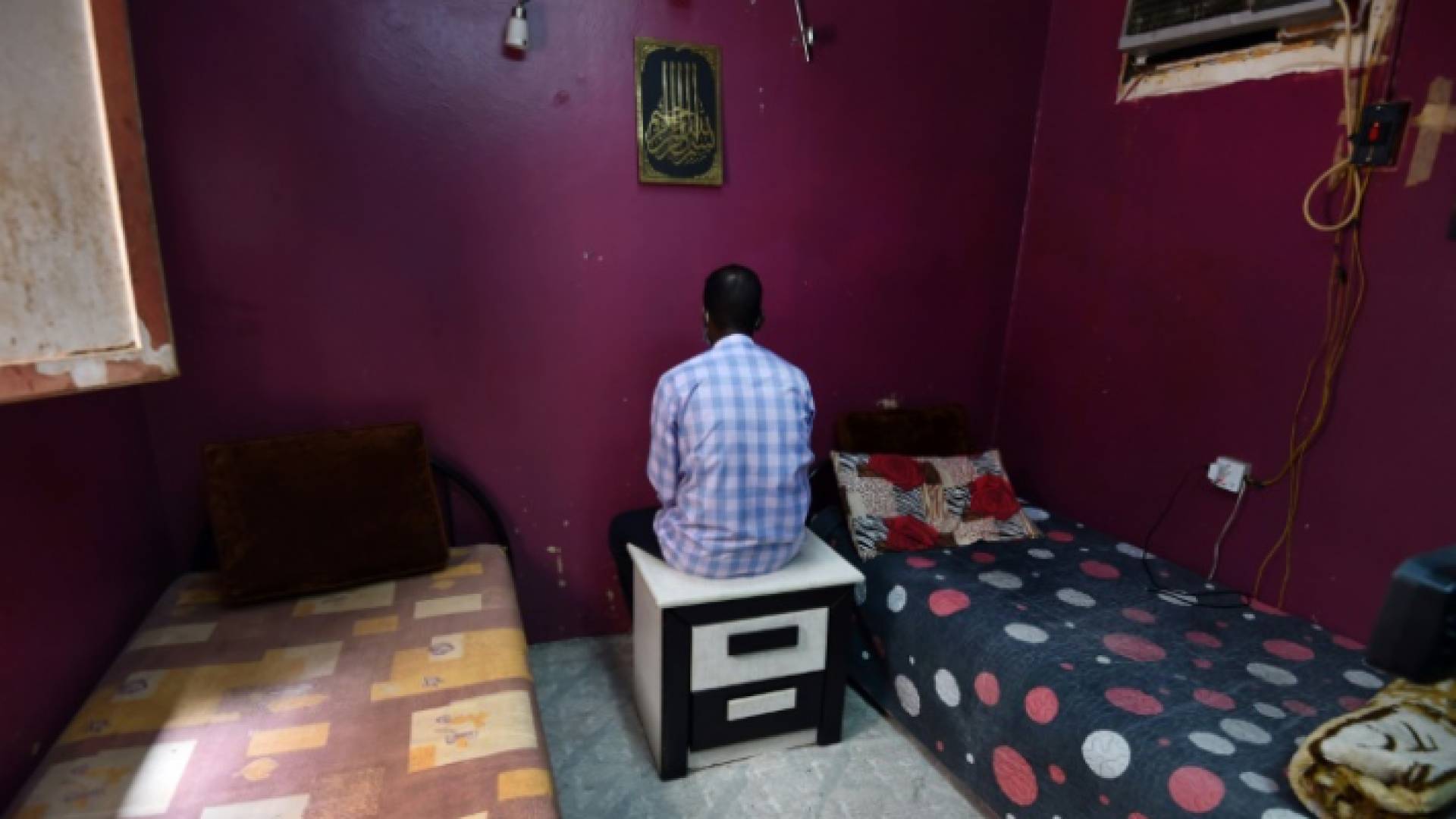 السوداني حاتم يعيش مختبئا في الرياض لتجنب اعتقاله - ا ف ب