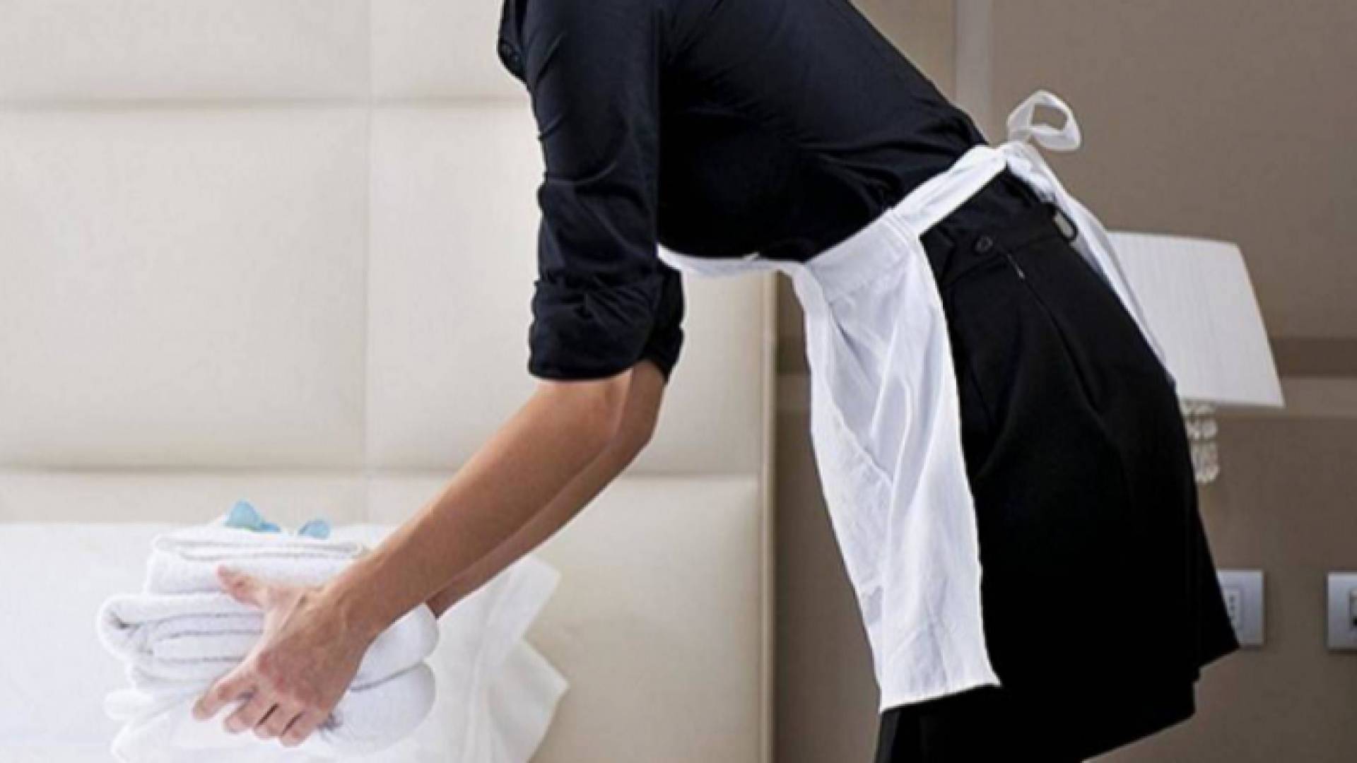 ضبط عمال وافدين يهربون العاملات من المنازل