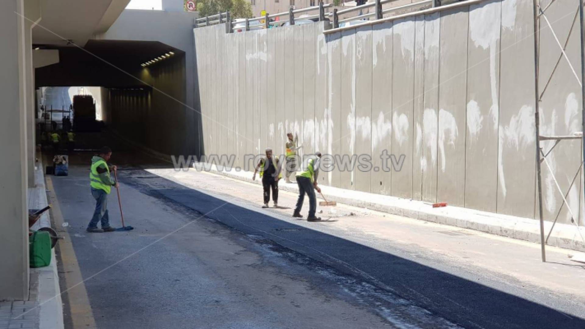 أمانة عمان تغلق نفق الصحافة