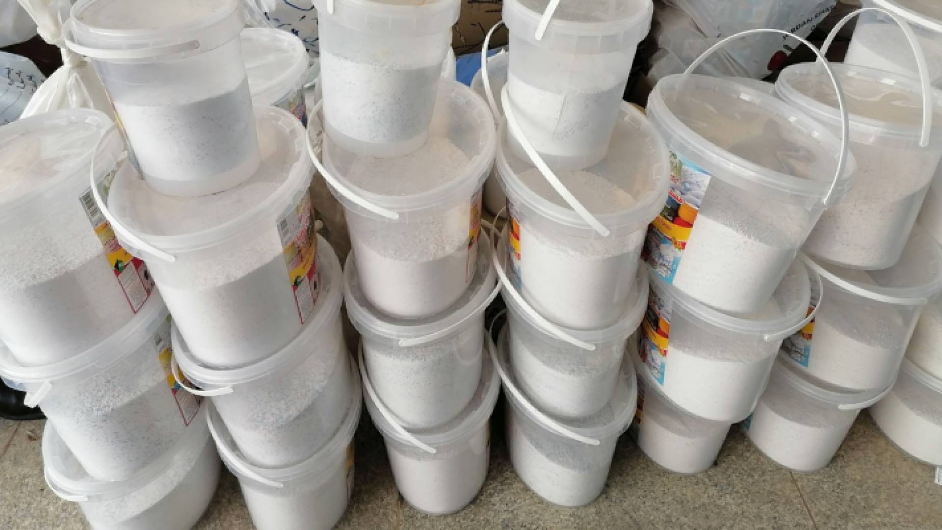 ضبط ايضا عدد من الأجهزة المنزلية والكهربائية المخالفة