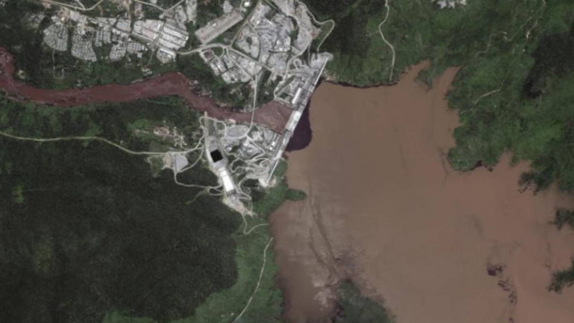 صور مريبة تظهر مياه خزان سد النهضة ترتفع