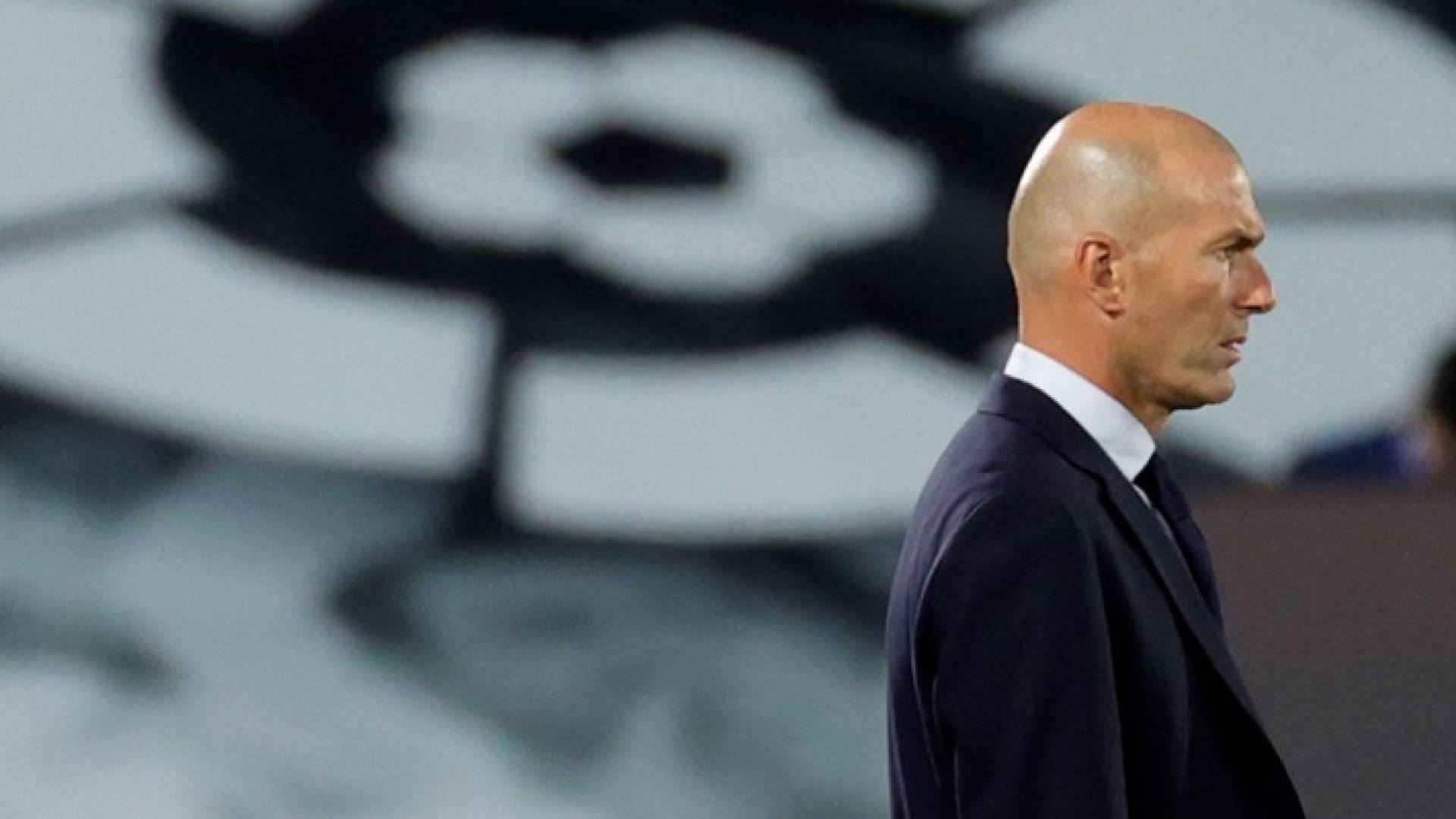 مدرب فريق ريال مدريد زين الدين زيدان