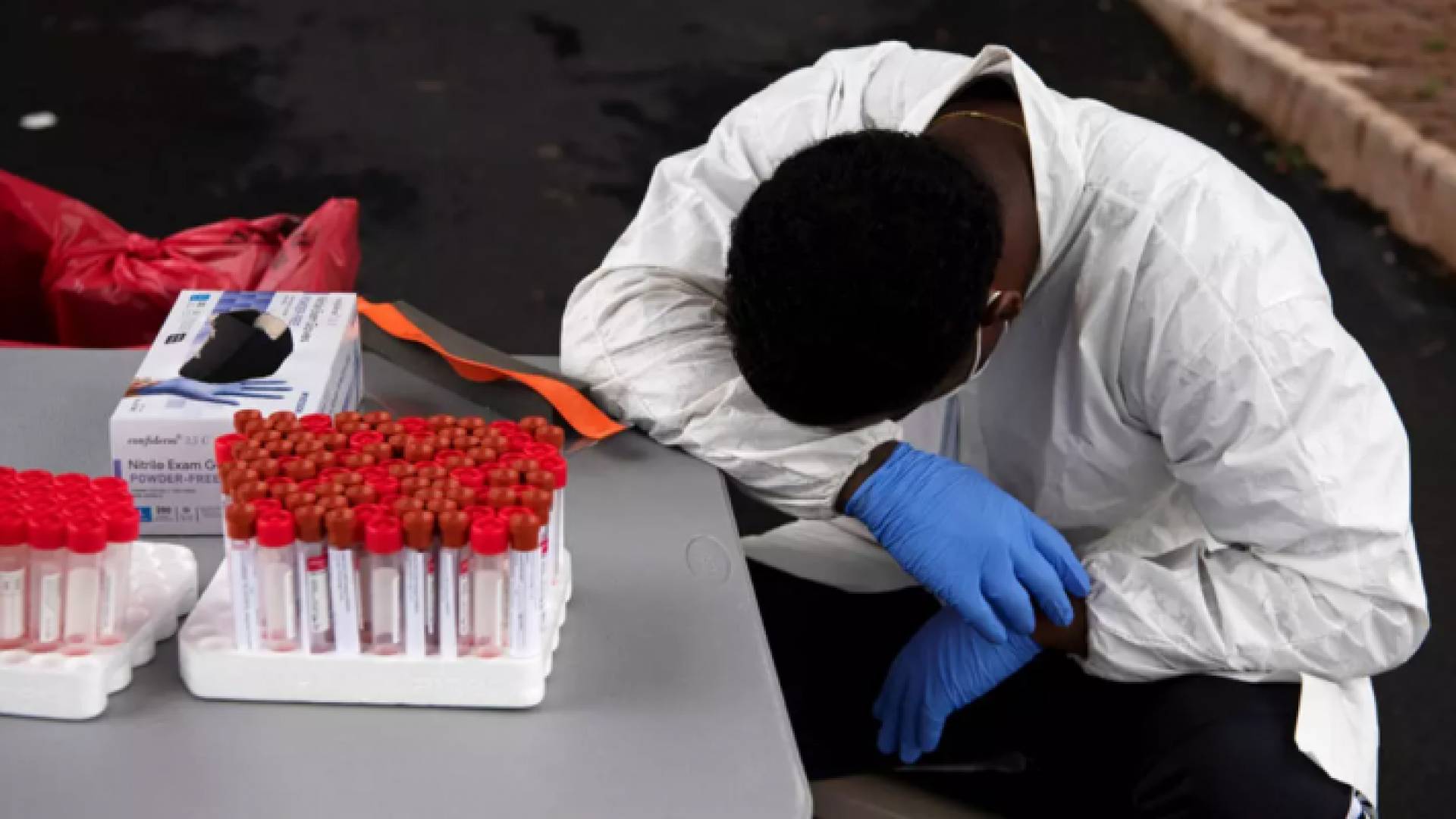 حصيلة قياسية من الإصابات بكورونا في أمريكا لليوم الثالث على التوالي