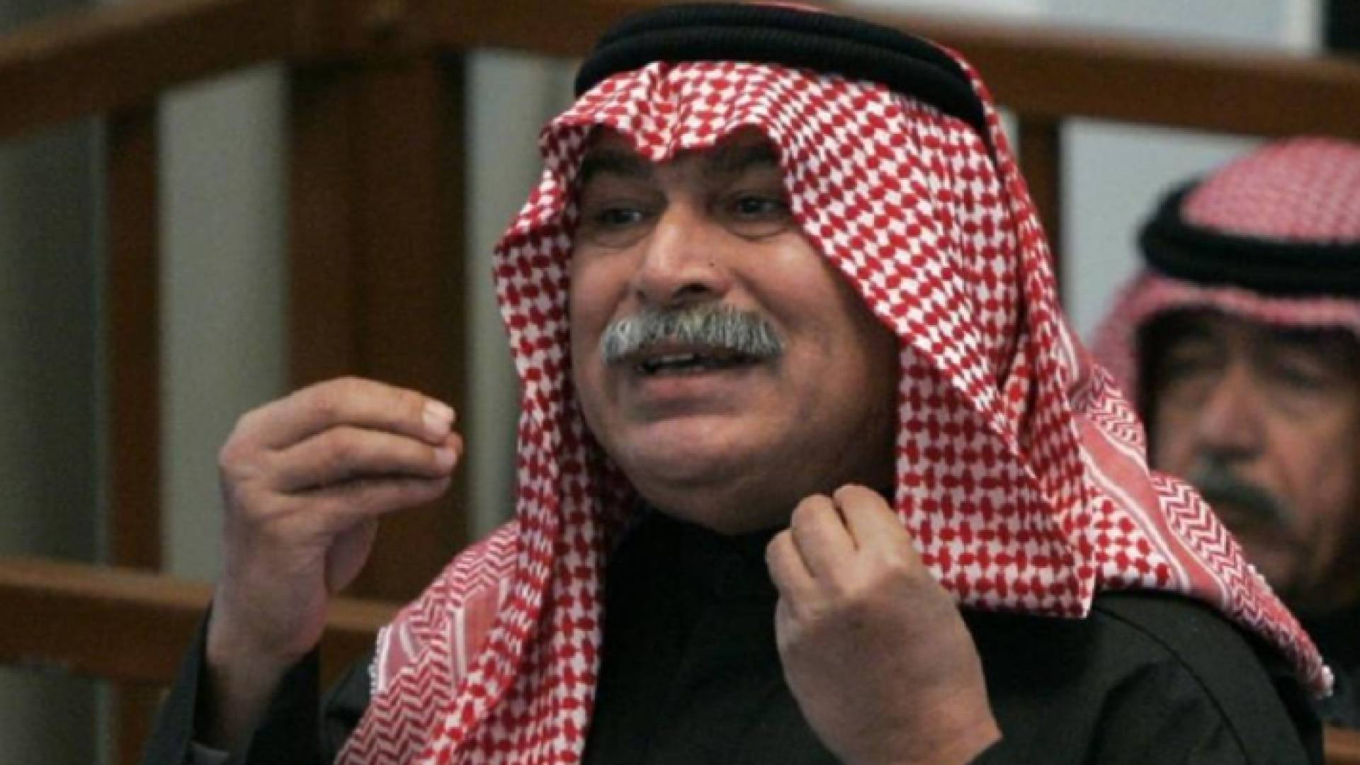 سلطان هاشم وزير الدفاع العراقي السابق