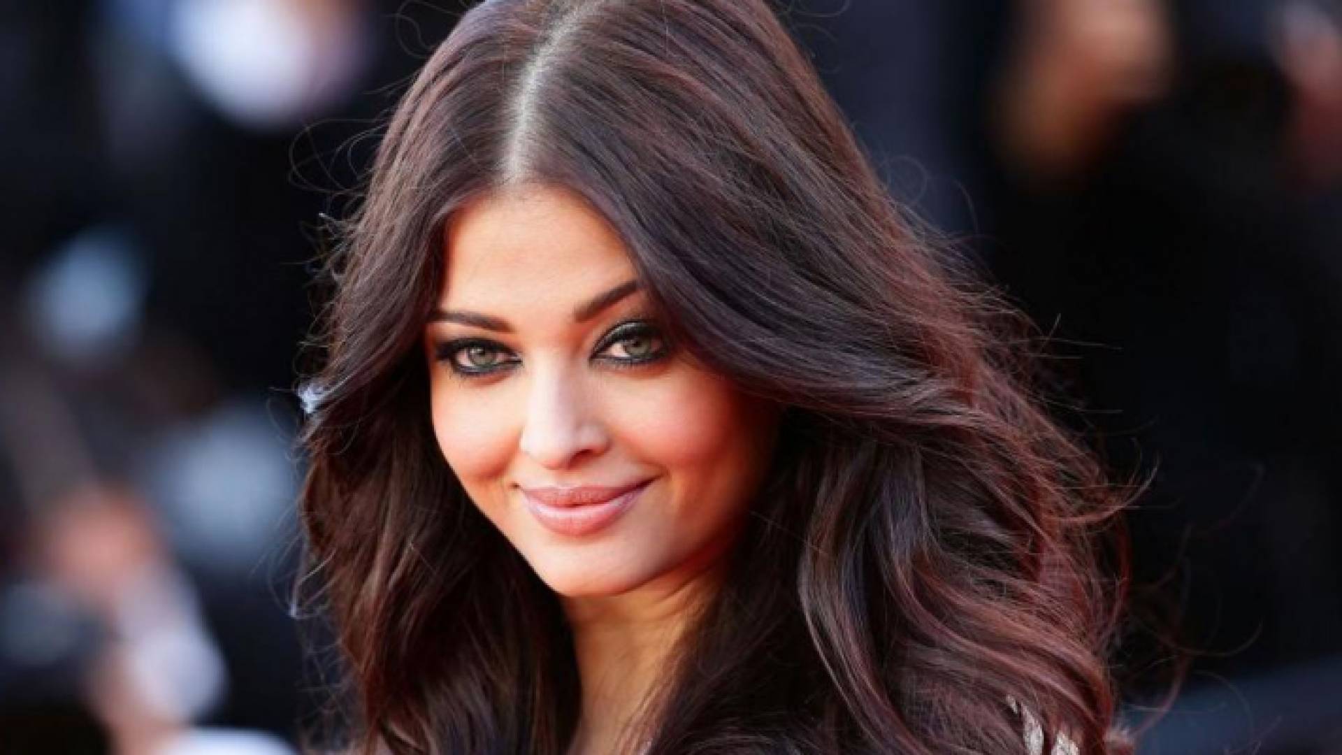 ملكة جمال العالم السابقة ونجمة بوليوود أيشواريا راي باتشان