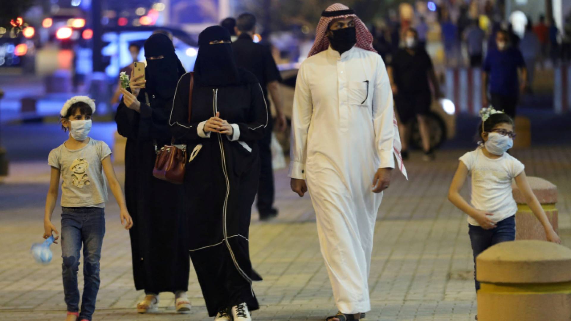 34 وفاة و2476 إصابة جديدة بكورونا في السعودية