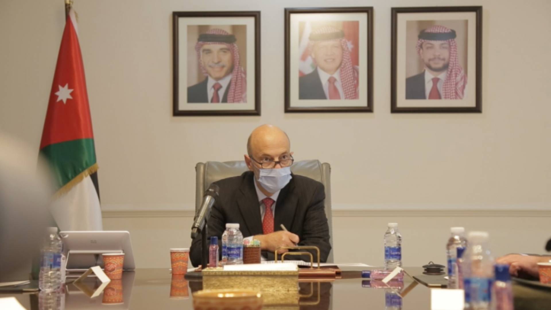 رئيس الوزراء الدكتور عمر الرزاز