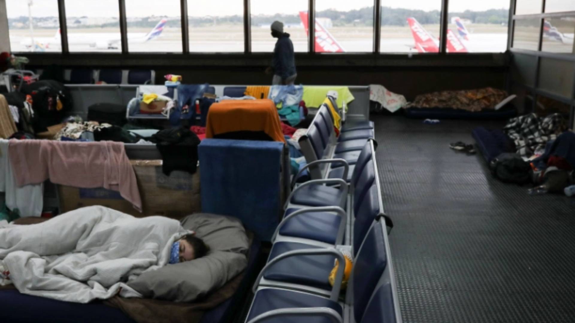 "الصحة العالمية": إبقاء الحدود مغلقة لمواجة كورونا ليست استراتيجية "قابلة للتطبيق"