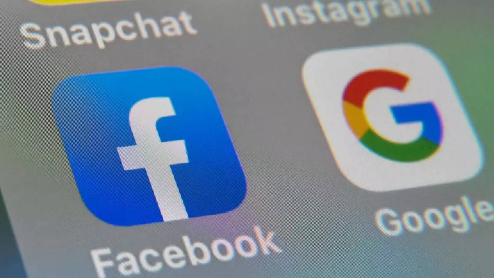 فيسبوك وغوغل