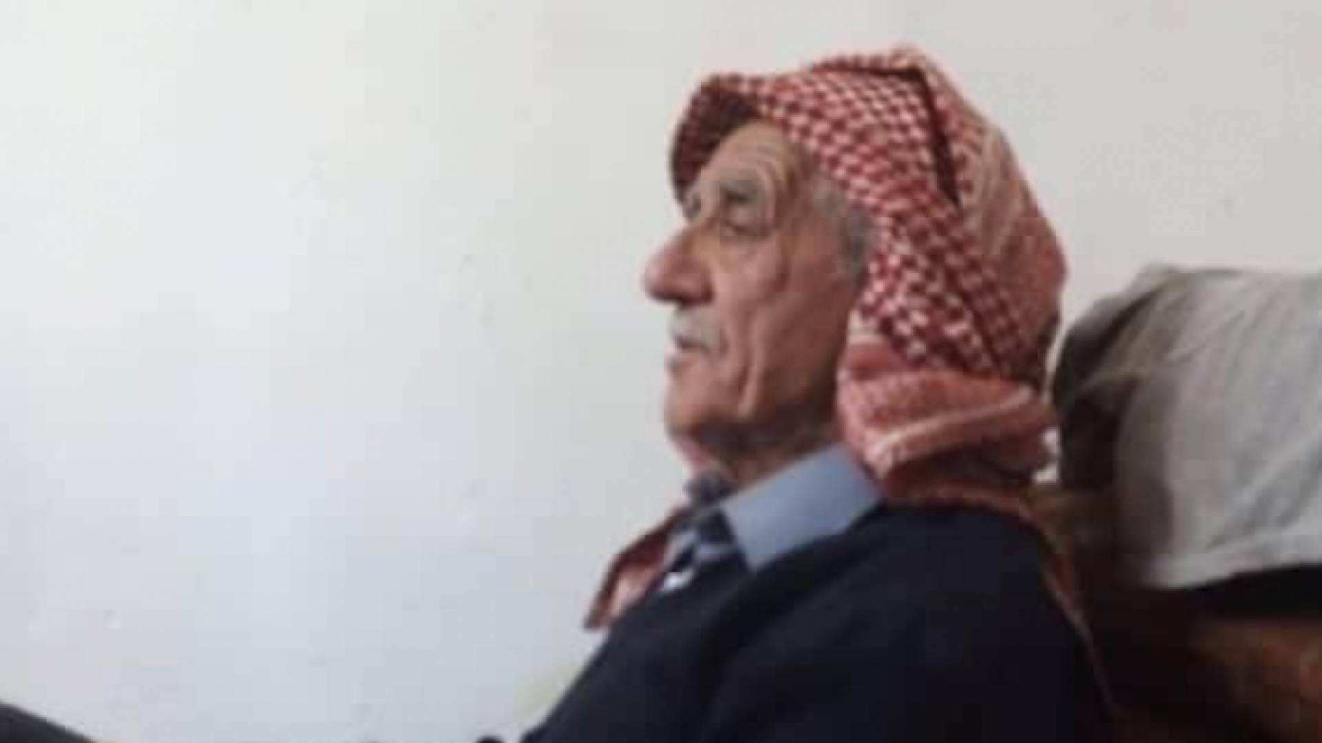 الرجل المسن "علي محمد علي حسينات"