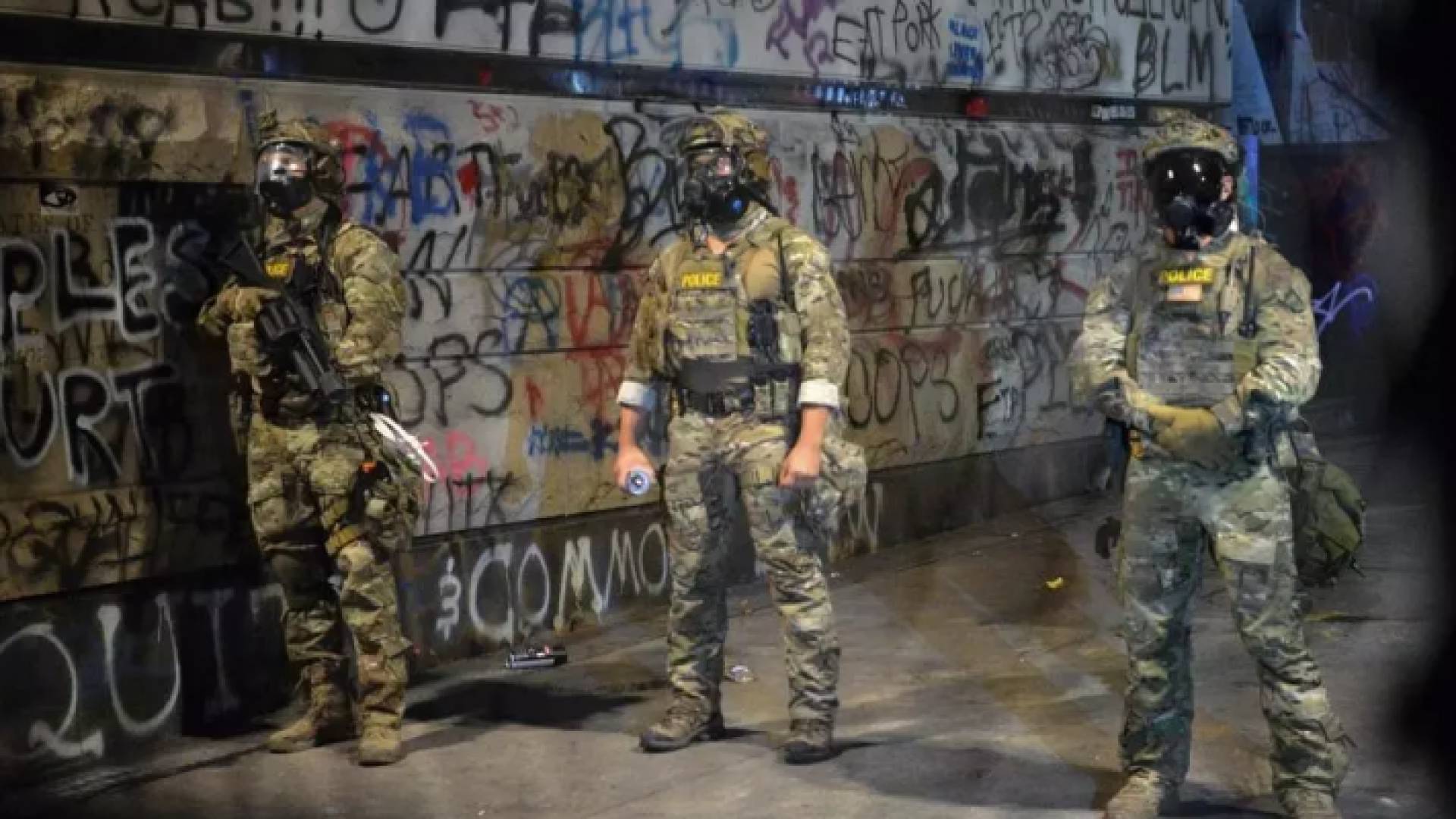 عناصر من الشرطة الفدرالية في بورتلاند