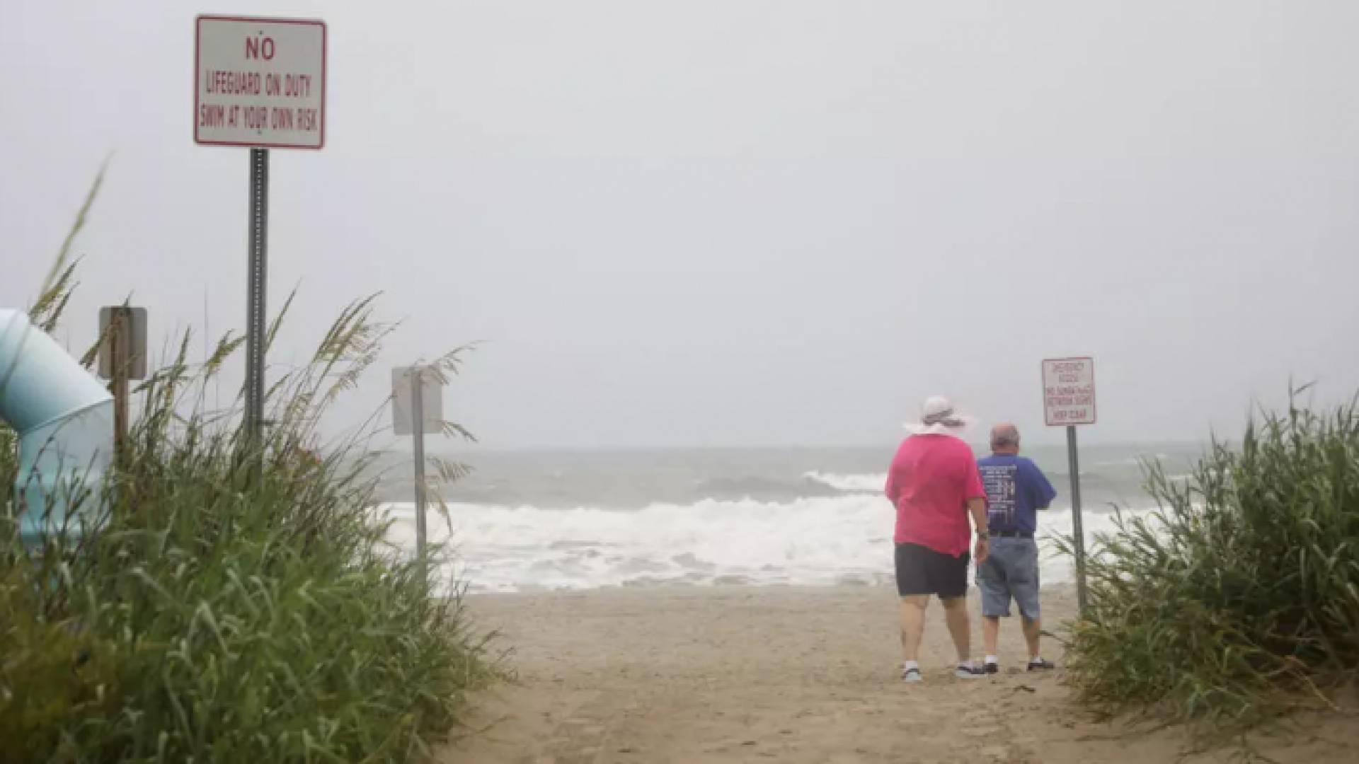 الإعصار ايساياس يضرب ولاية نورث كارولاينا الأمريكية