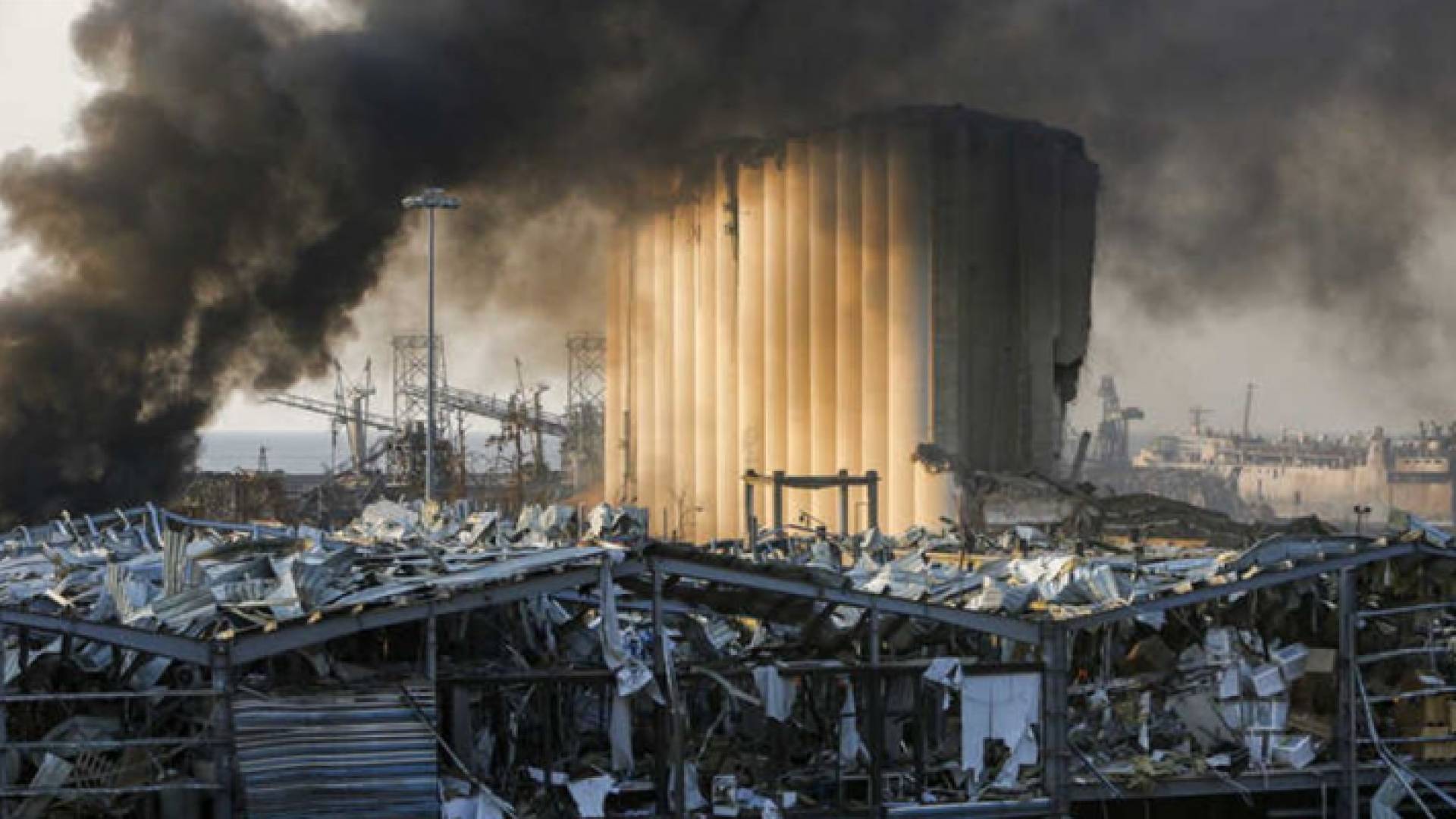 الصورة من مكان الانفجار