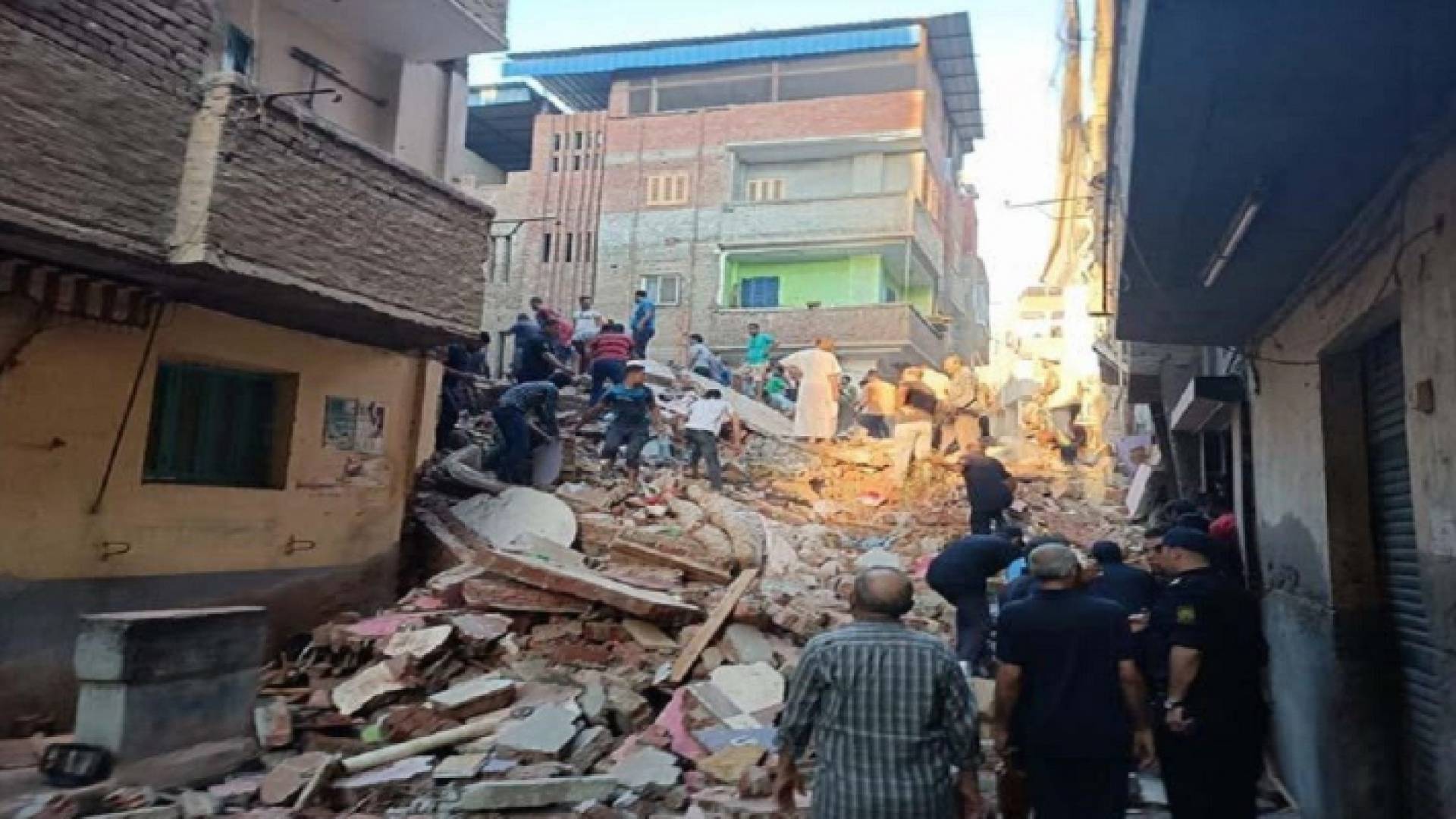 صورة متداولة لموقع الانهيار