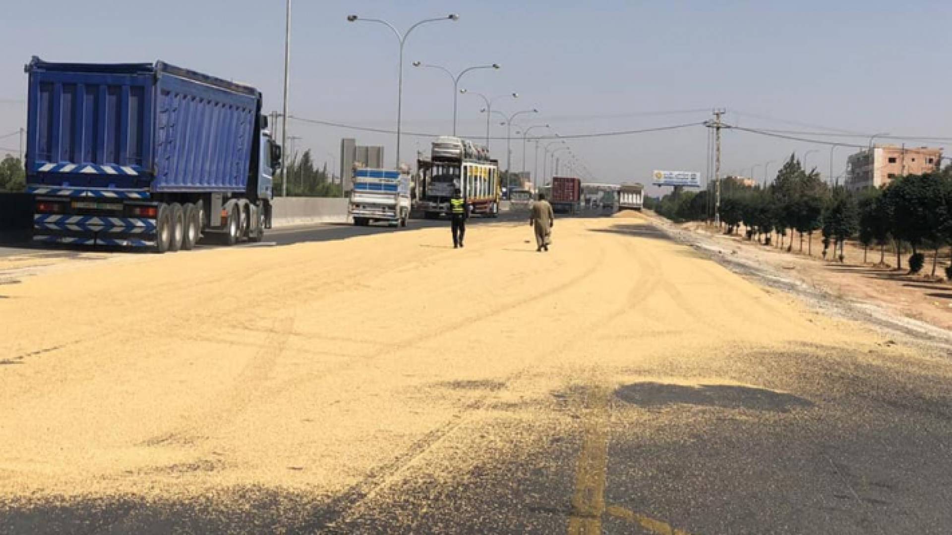 كثافة مرورية وأزمة سير على طريق المطار