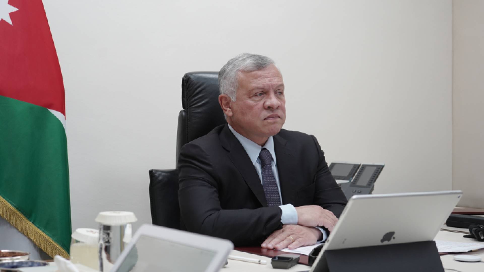 الملك يلقي كلمة خلال مشاركته في المؤتمر الدولي حول تقديم المساعدة والدعم للبنان