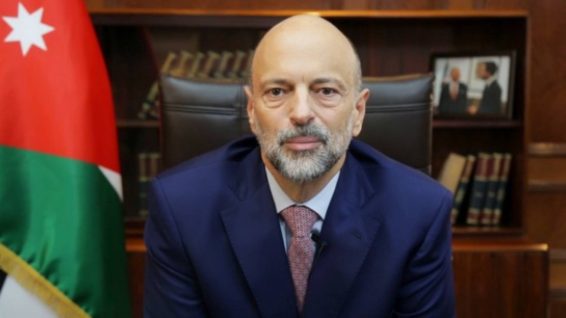 الرزاز يوافق على أسس ومعايير تقديم المساعدات المالية للراغبين بالعودة من غير المقتدرين