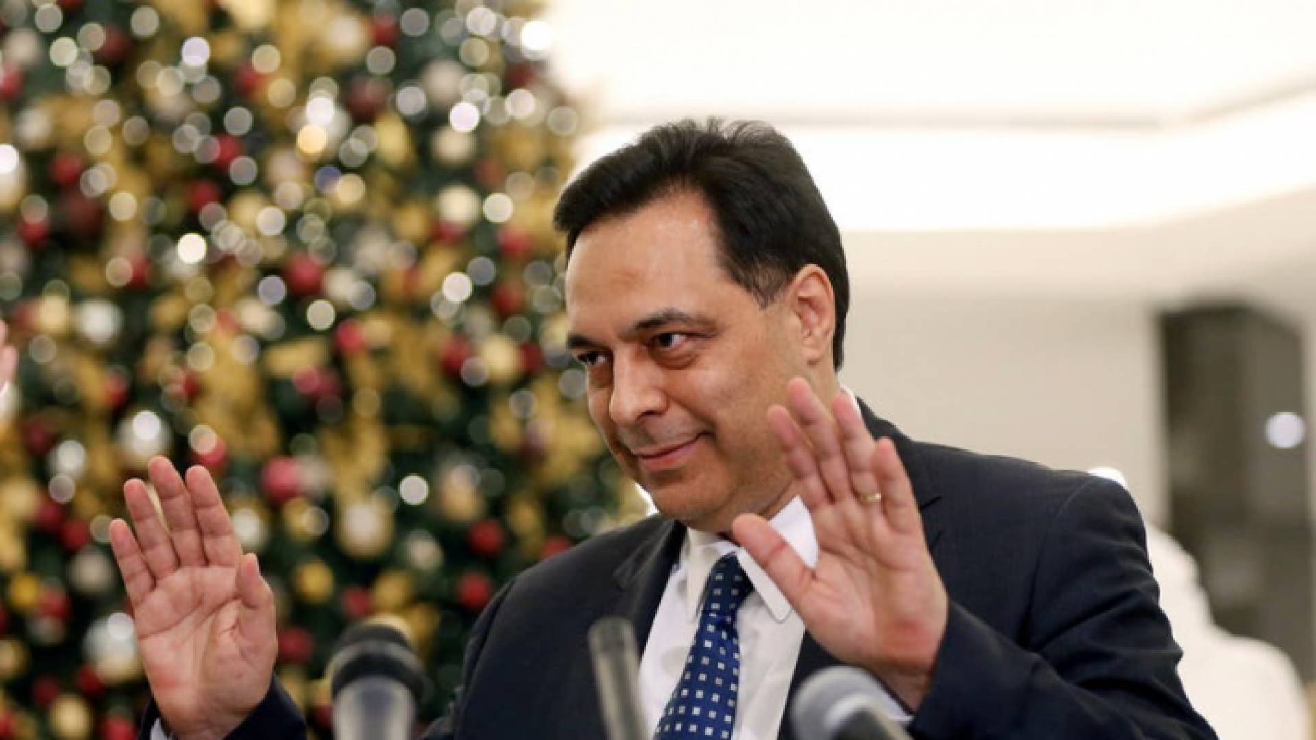 مراسلة "رؤيا": الحكومة اللبنانية تقدم استقالتها للرئيس عون