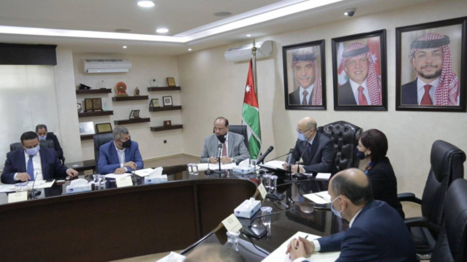 من الاجتماع